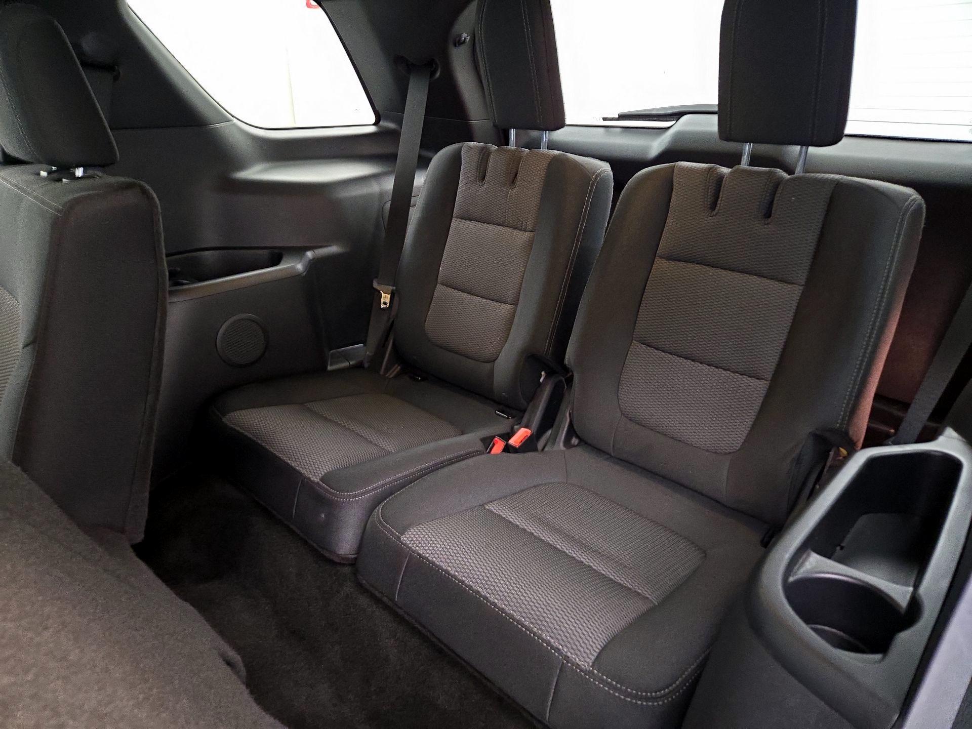 Thumbnail: 2016 Ford Explorer - 20