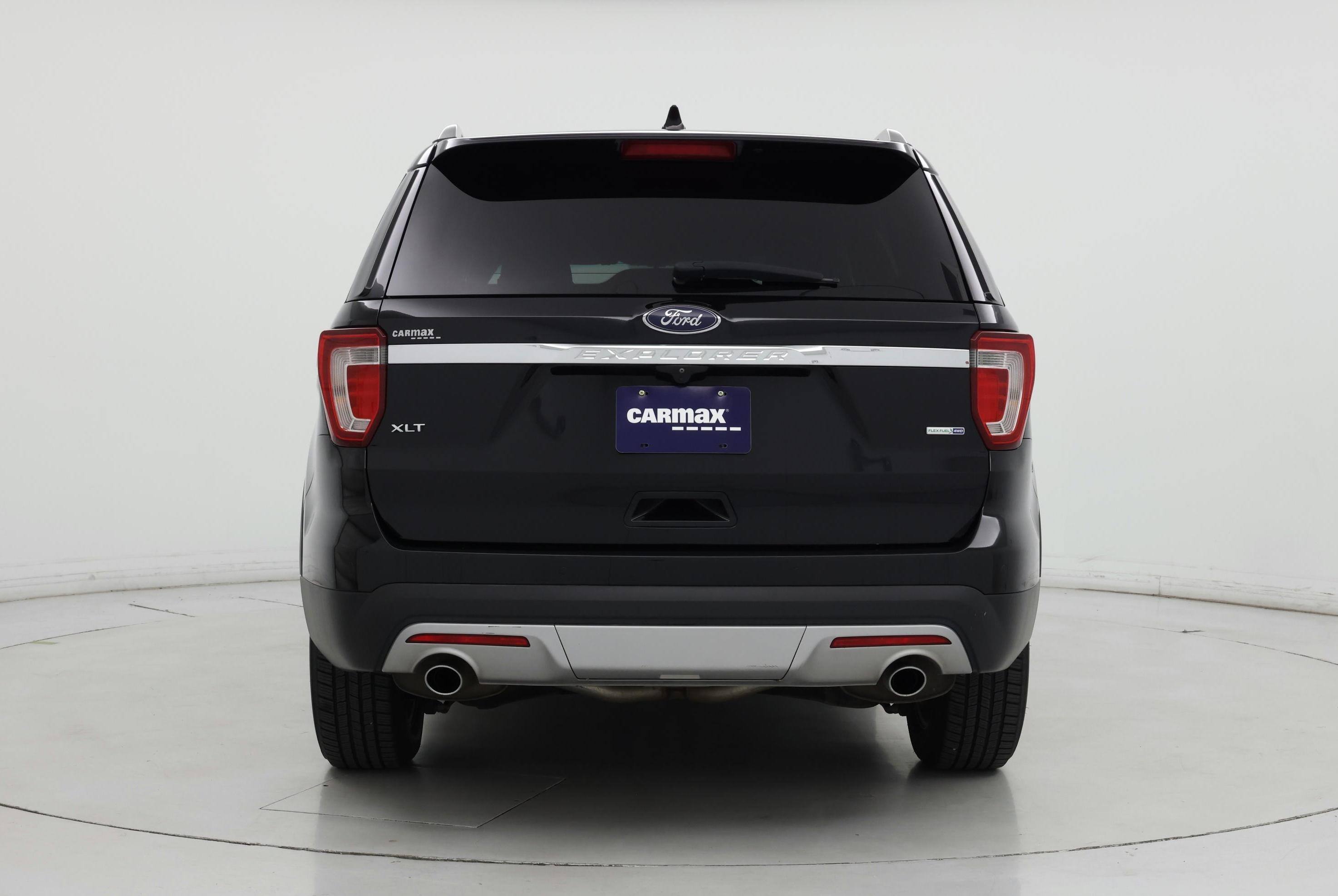 Thumbnail: 2016 Ford Explorer - 6