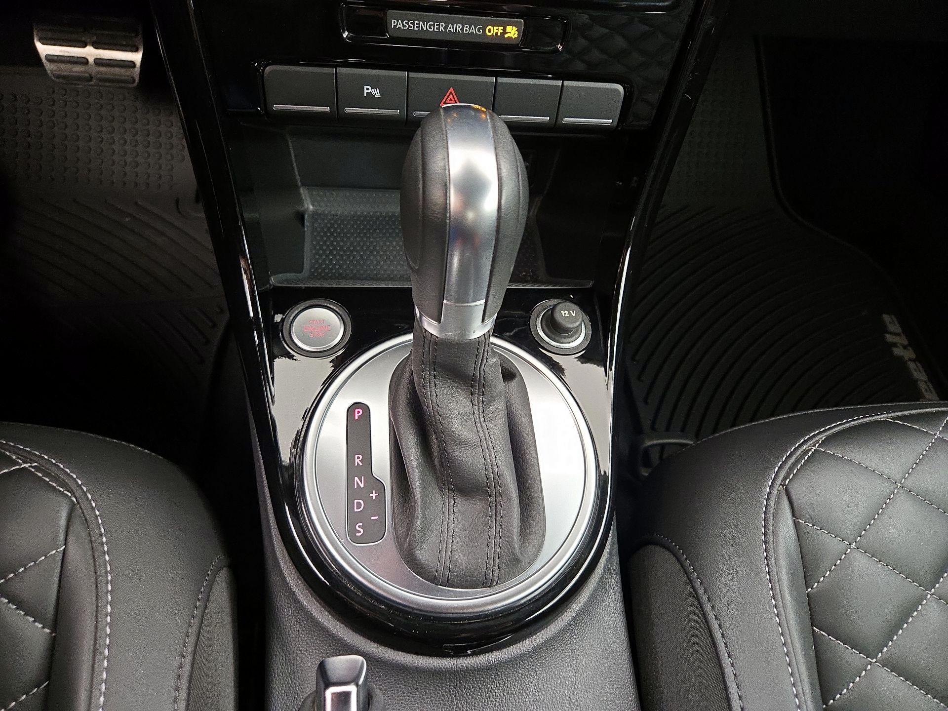 Thumbnail: 2019 Volkswagen Beetle - 18