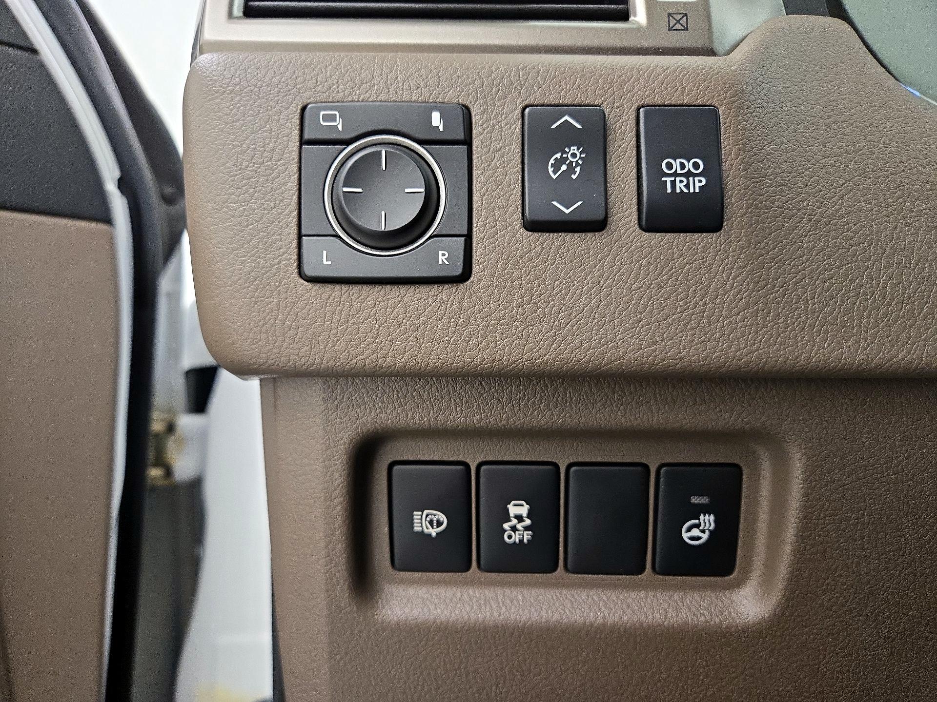 Thumbnail: 2017 Lexus GX - 13