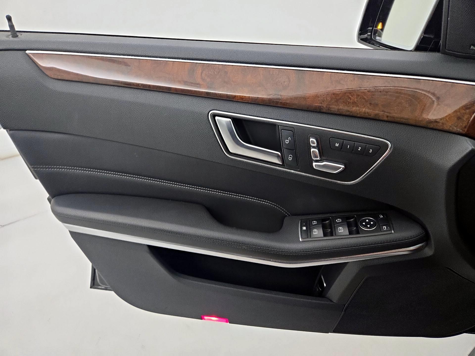 Thumbnail: 2014 Mercedes-Benz E-Class - 12