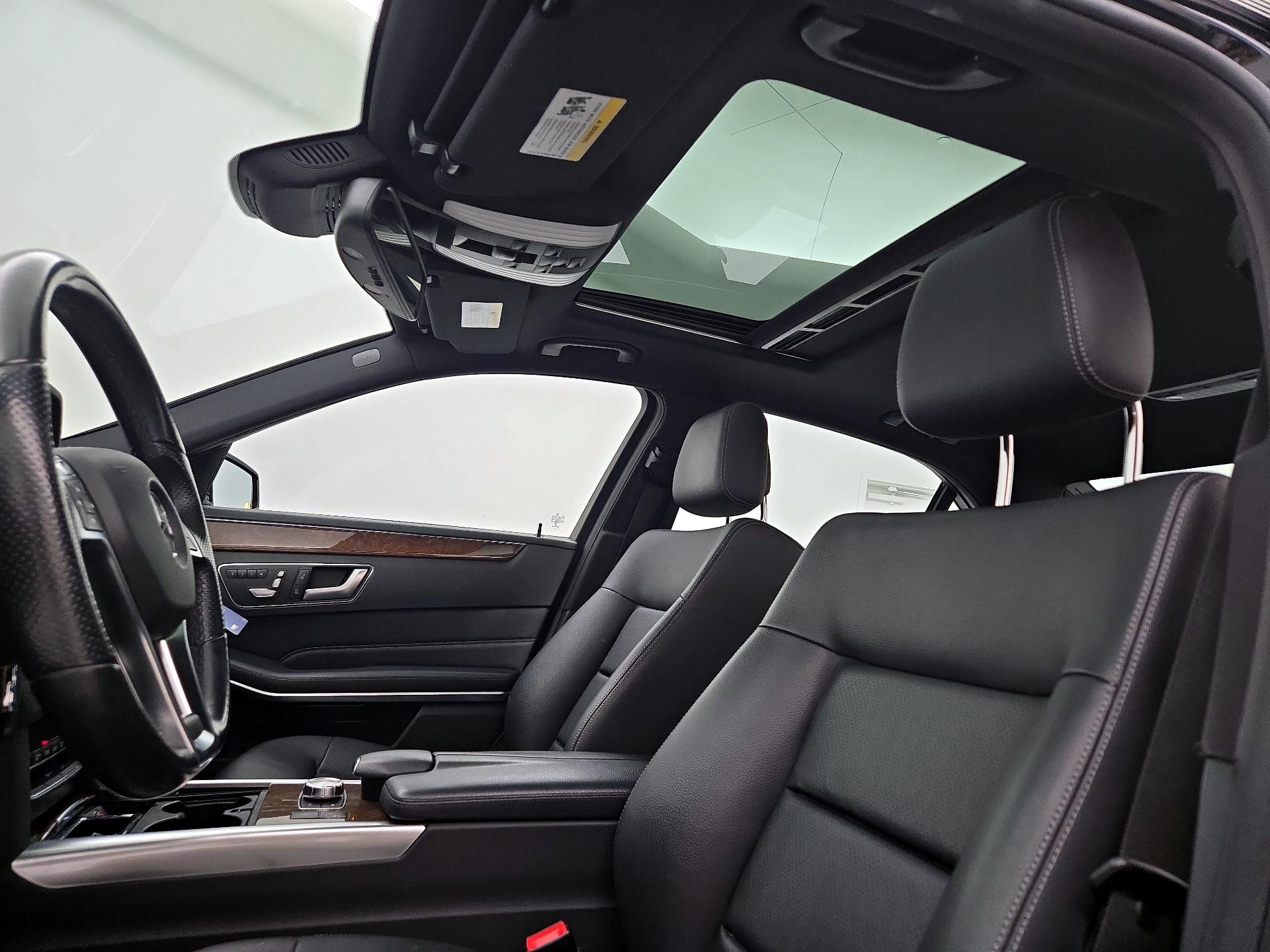 Thumbnail: 2014 Mercedes-Benz E-Class - 20