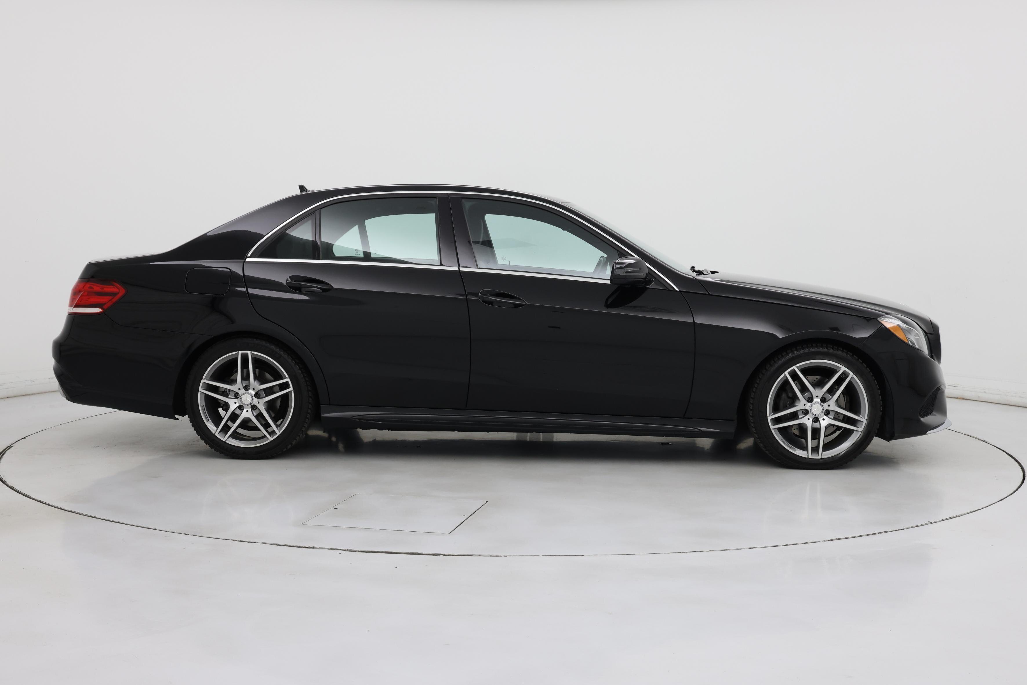 Thumbnail: 2014 Mercedes-Benz E-Class - 7
