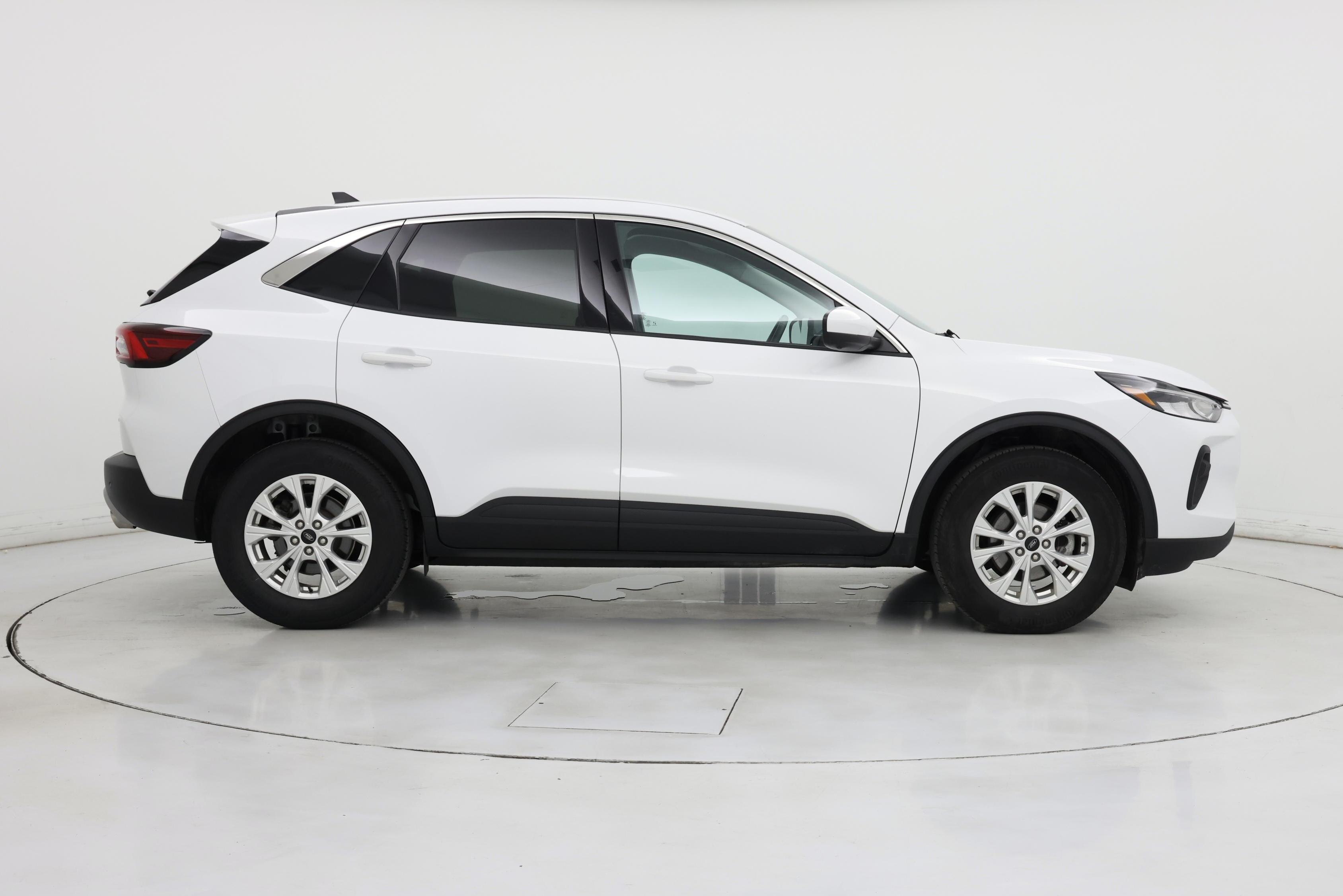 Thumbnail: 2023 Ford Escape - 7