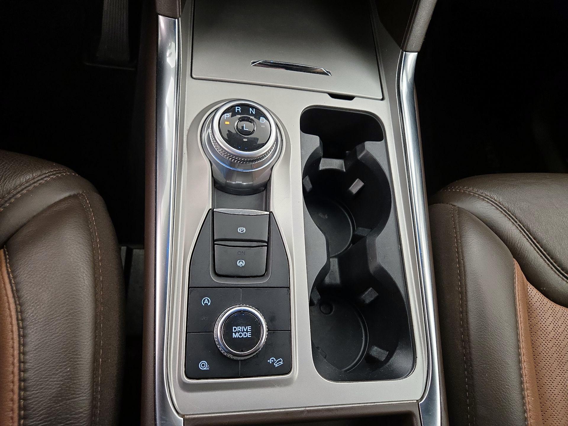 Thumbnail: 2022 Ford Explorer - 18