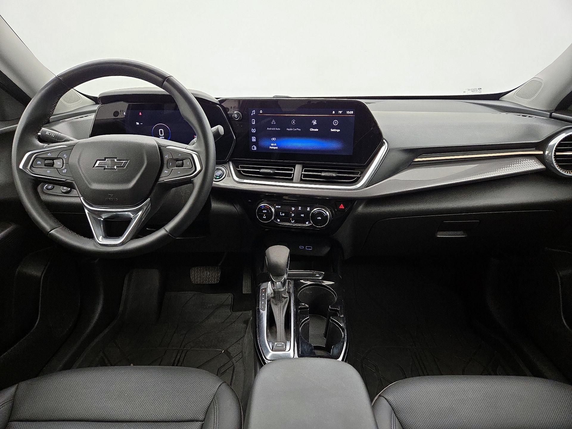 Thumbnail: 2024 Chevrolet Trax - 9