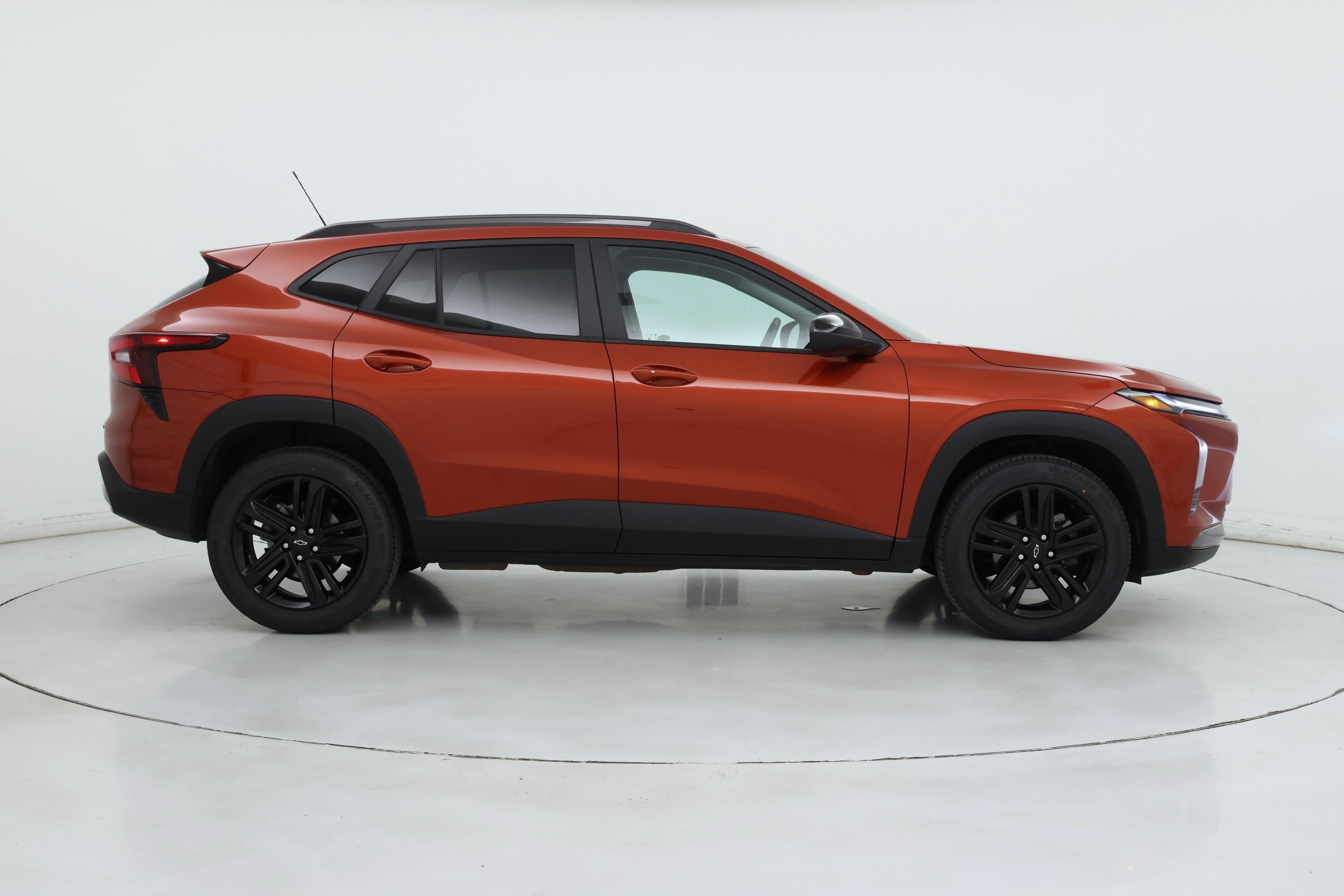Thumbnail: 2024 Chevrolet Trax - 7