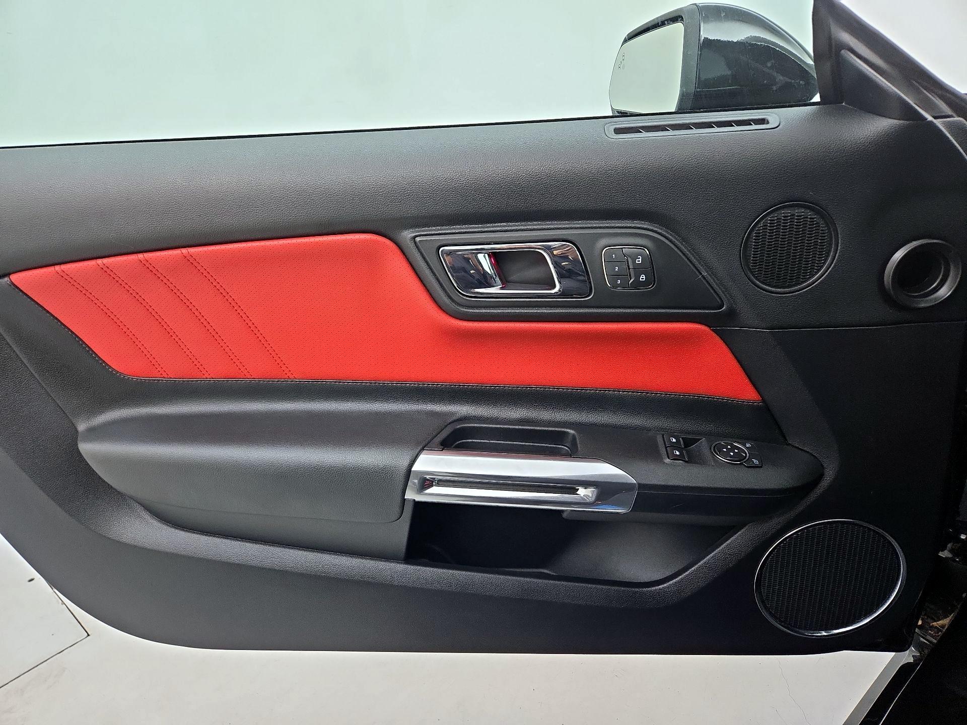 Thumbnail: 2015 Ford Mustang - 12