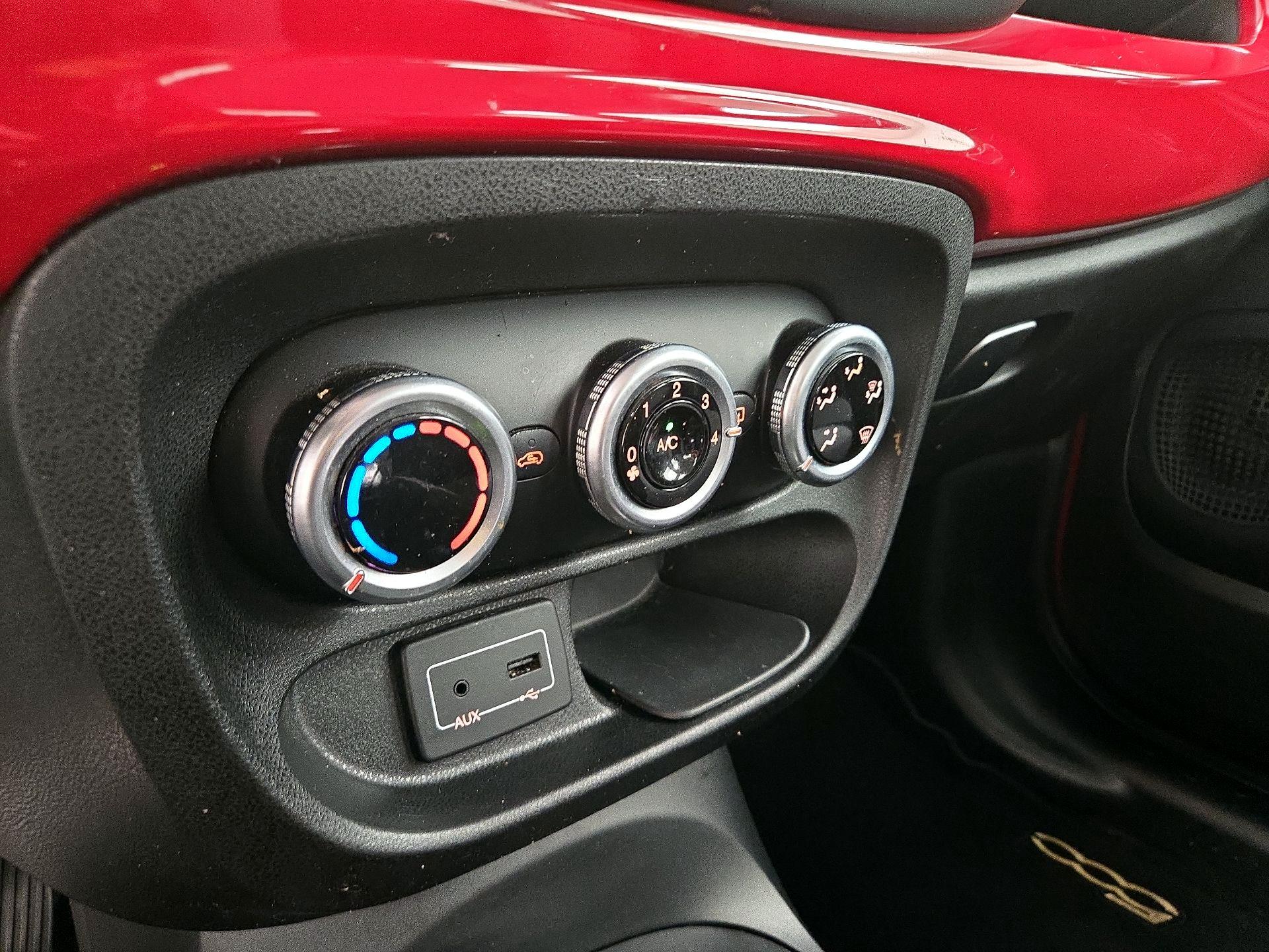 Thumbnail: 2016 Fiat 500L - 14