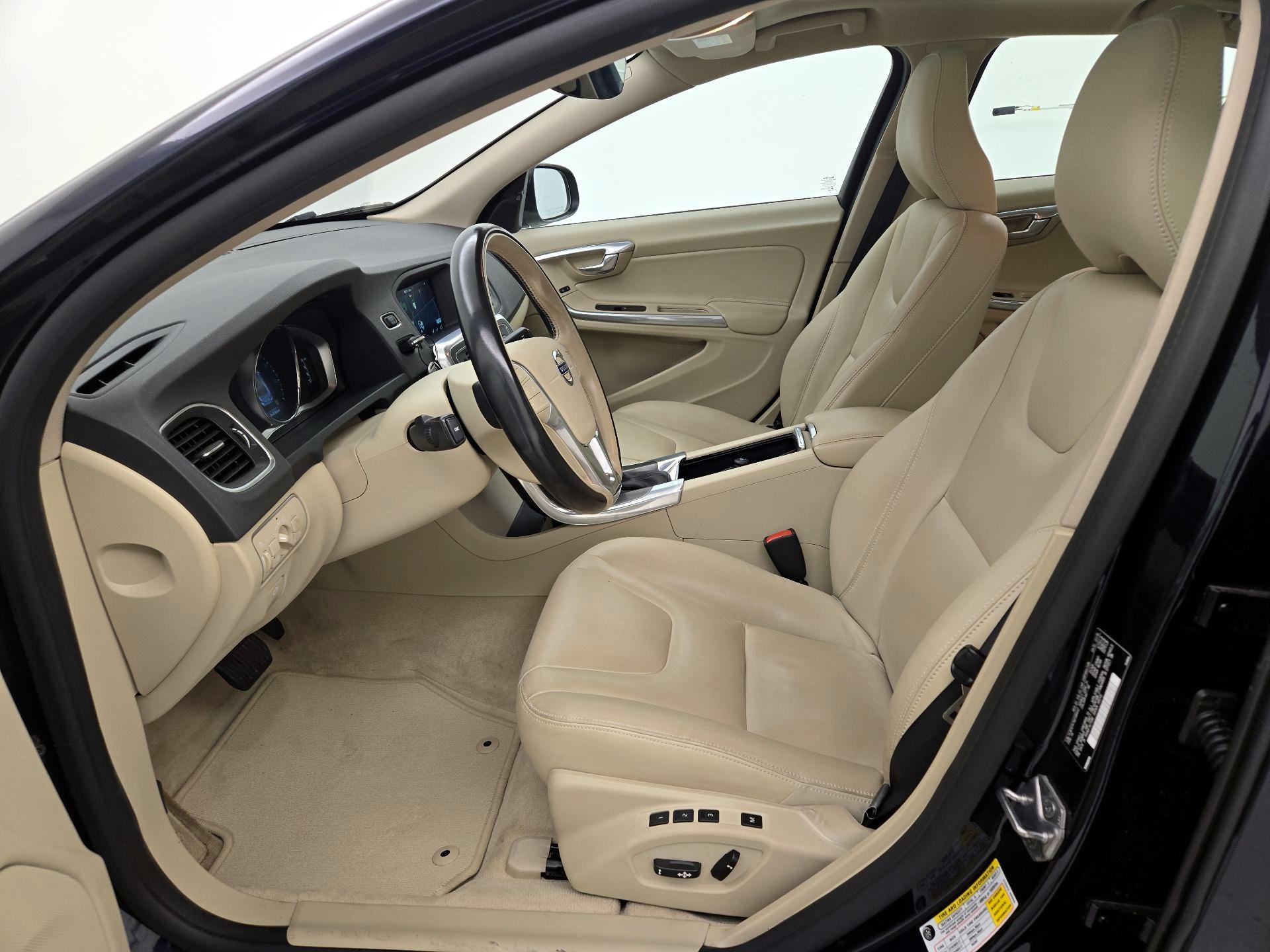 Thumbnail: 2016 Volvo S60 - 11