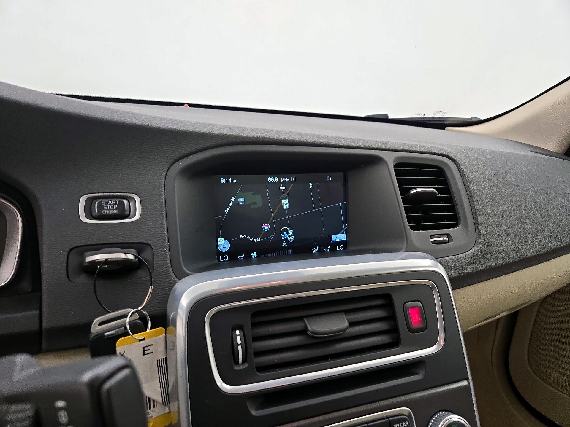 Thumbnail: 2016 Volvo S60 - 14