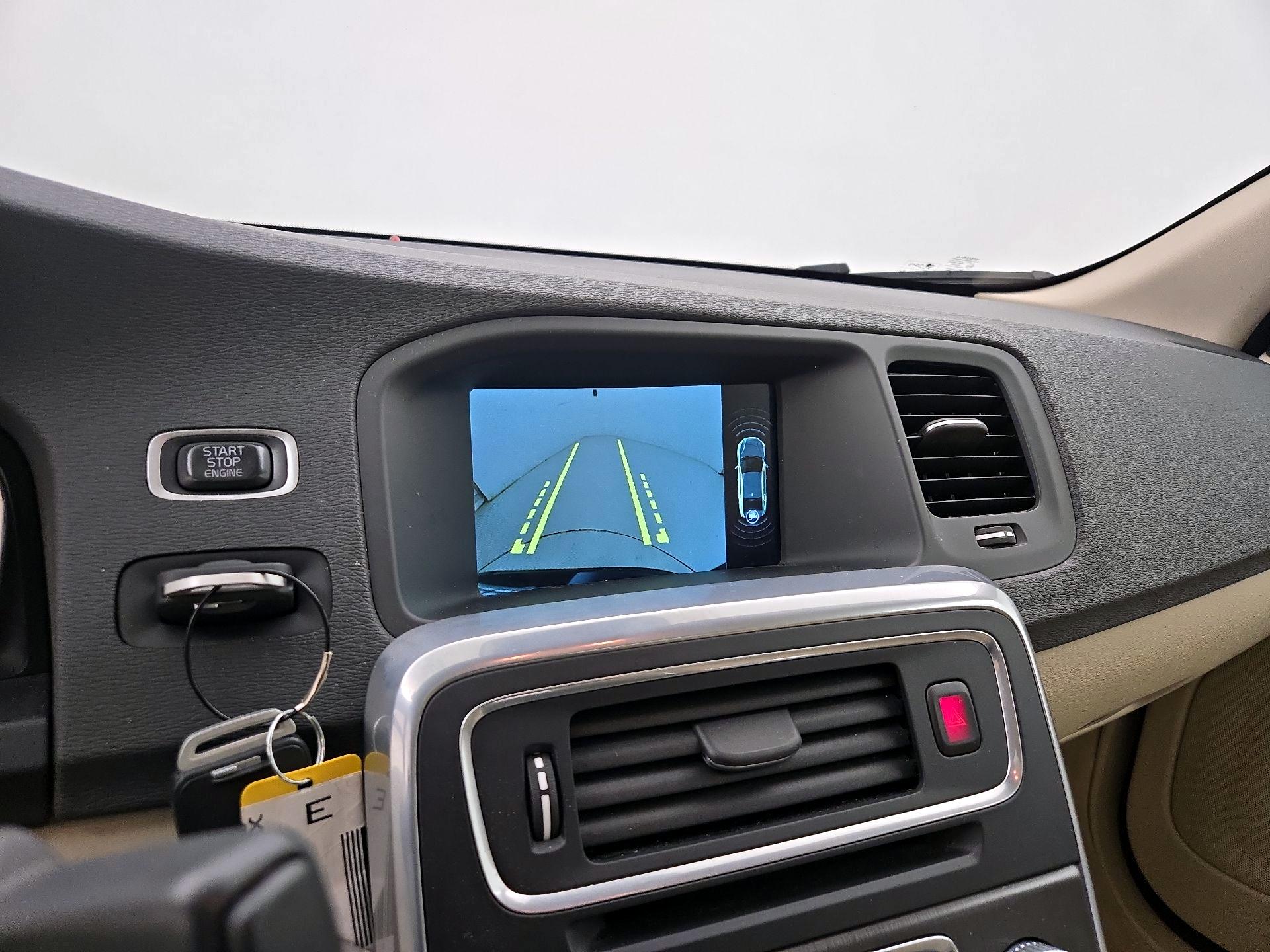 Thumbnail: 2016 Volvo S60 - 15