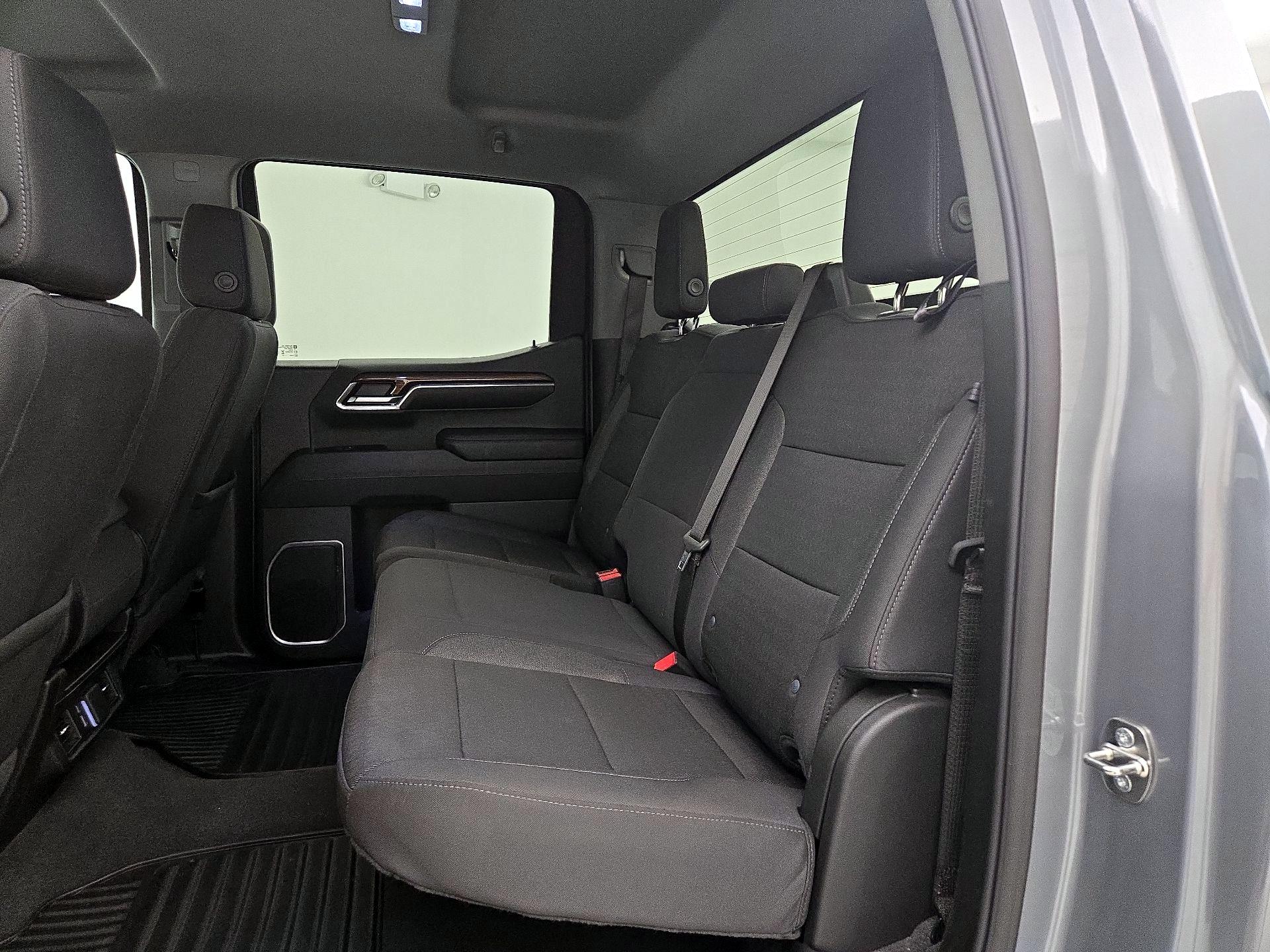 Thumbnail: 2024 Chevrolet Silverado 1500 - 19