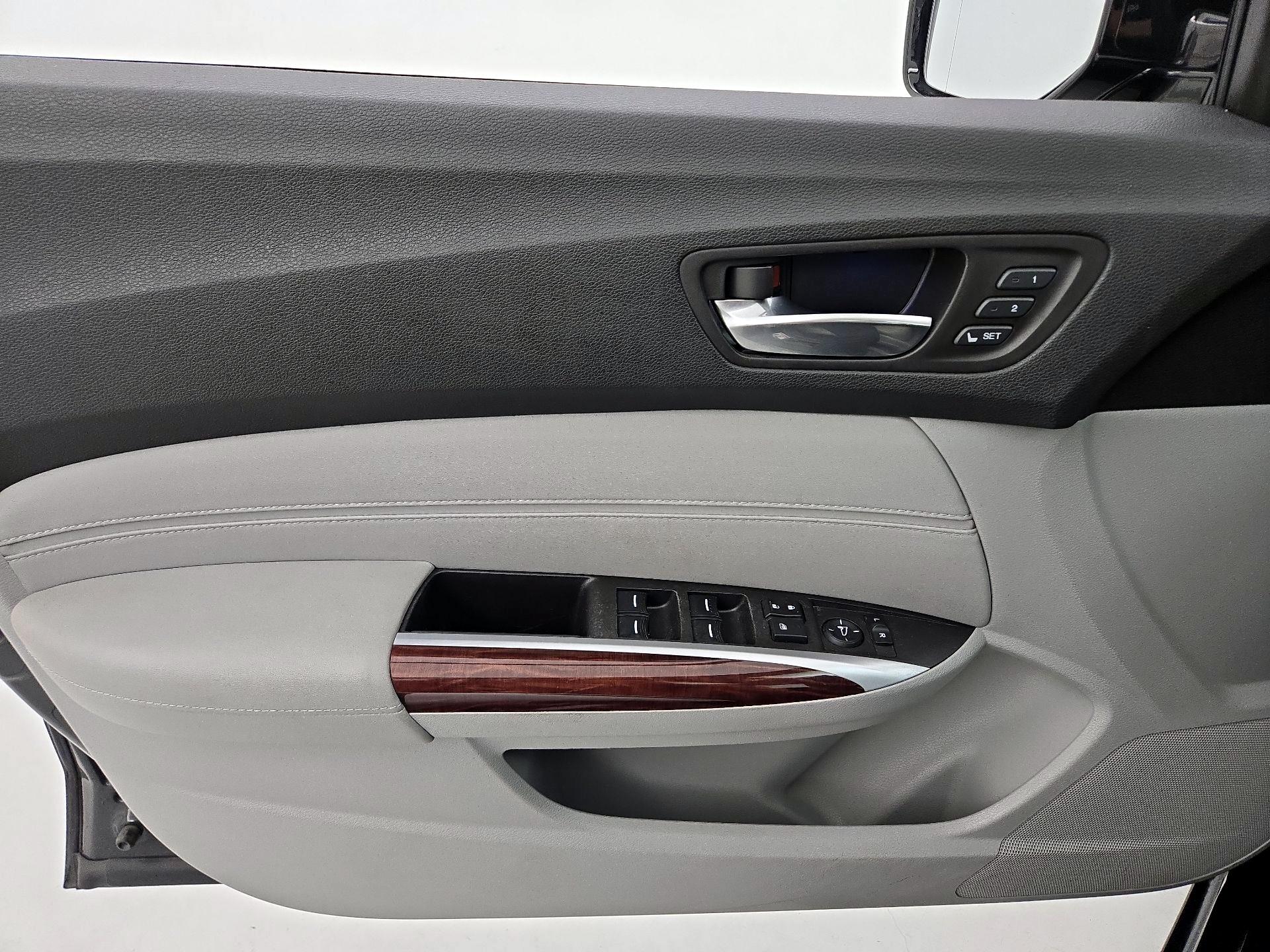 Thumbnail: 2016 Acura TLX - 12