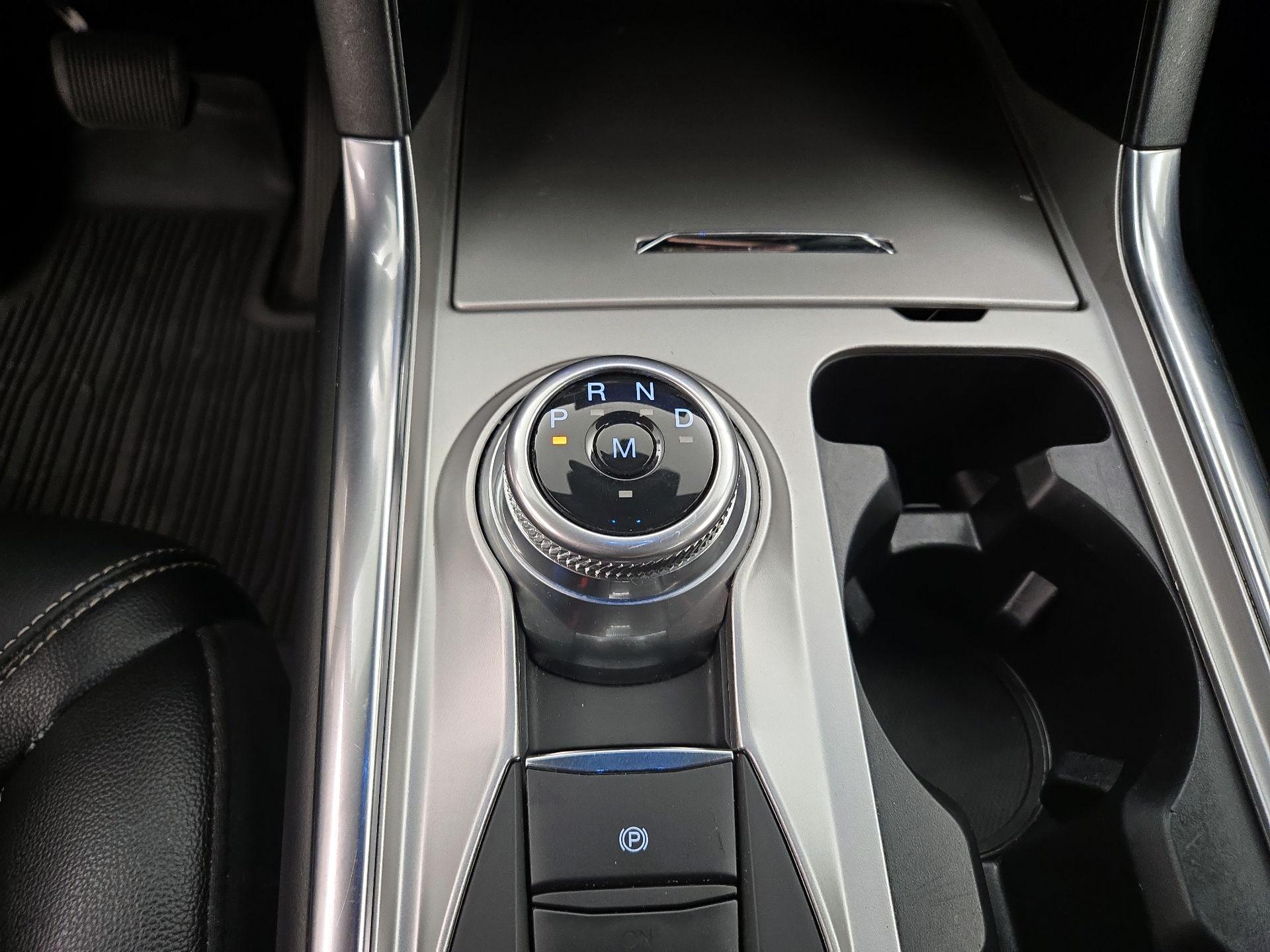 Thumbnail: 2020 Ford Explorer - 18