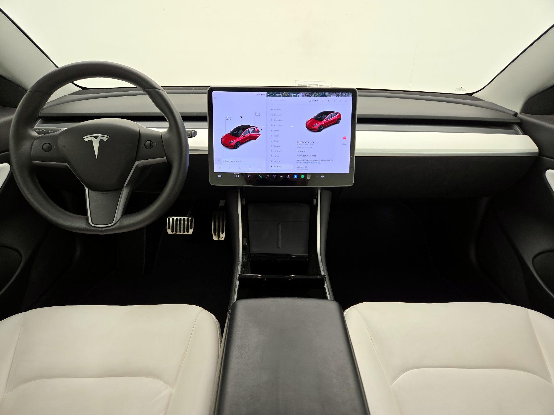 Thumbnail: 2020 Tesla Model 3 - 9