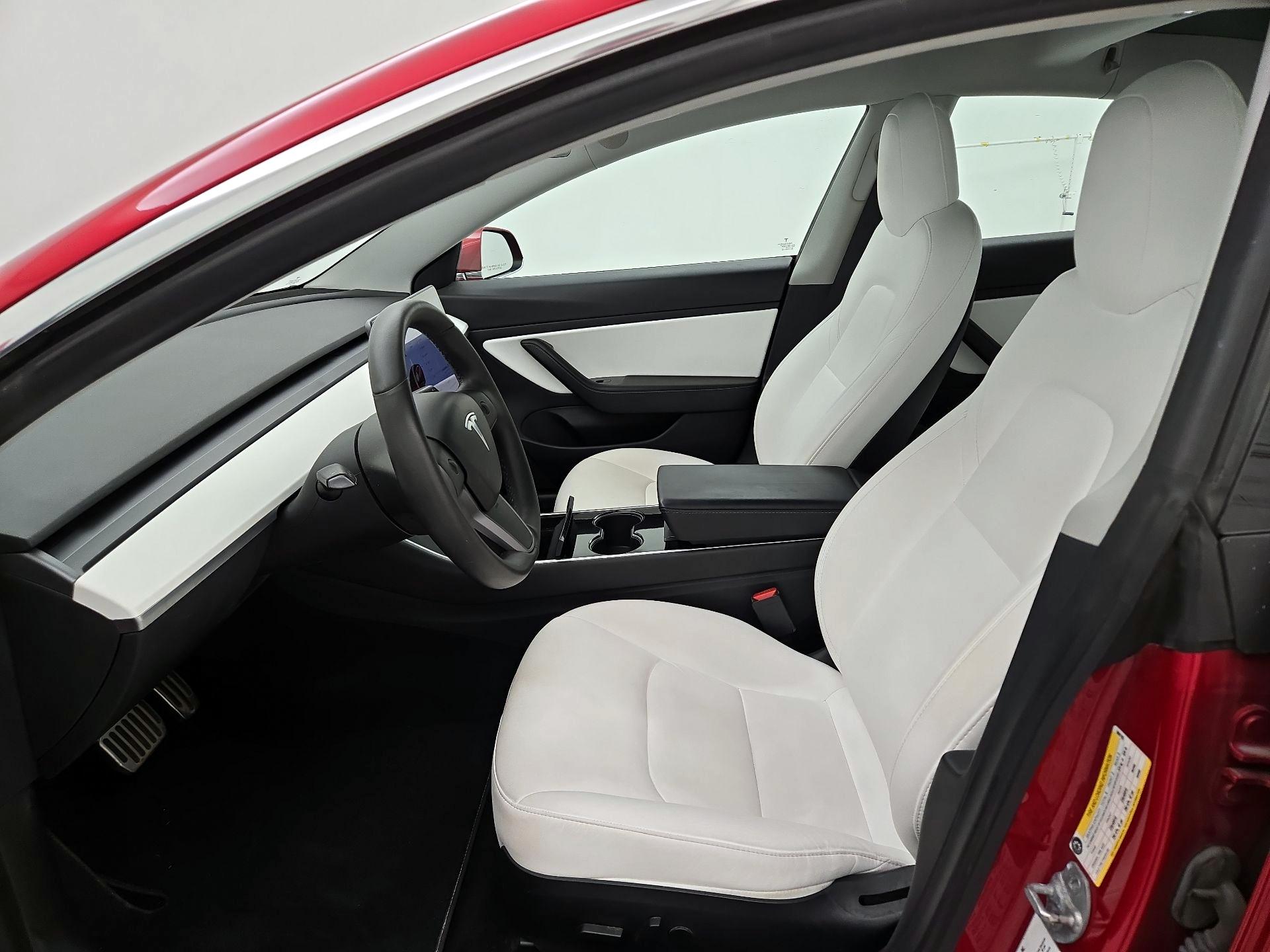 Thumbnail: 2020 Tesla Model 3 - 11