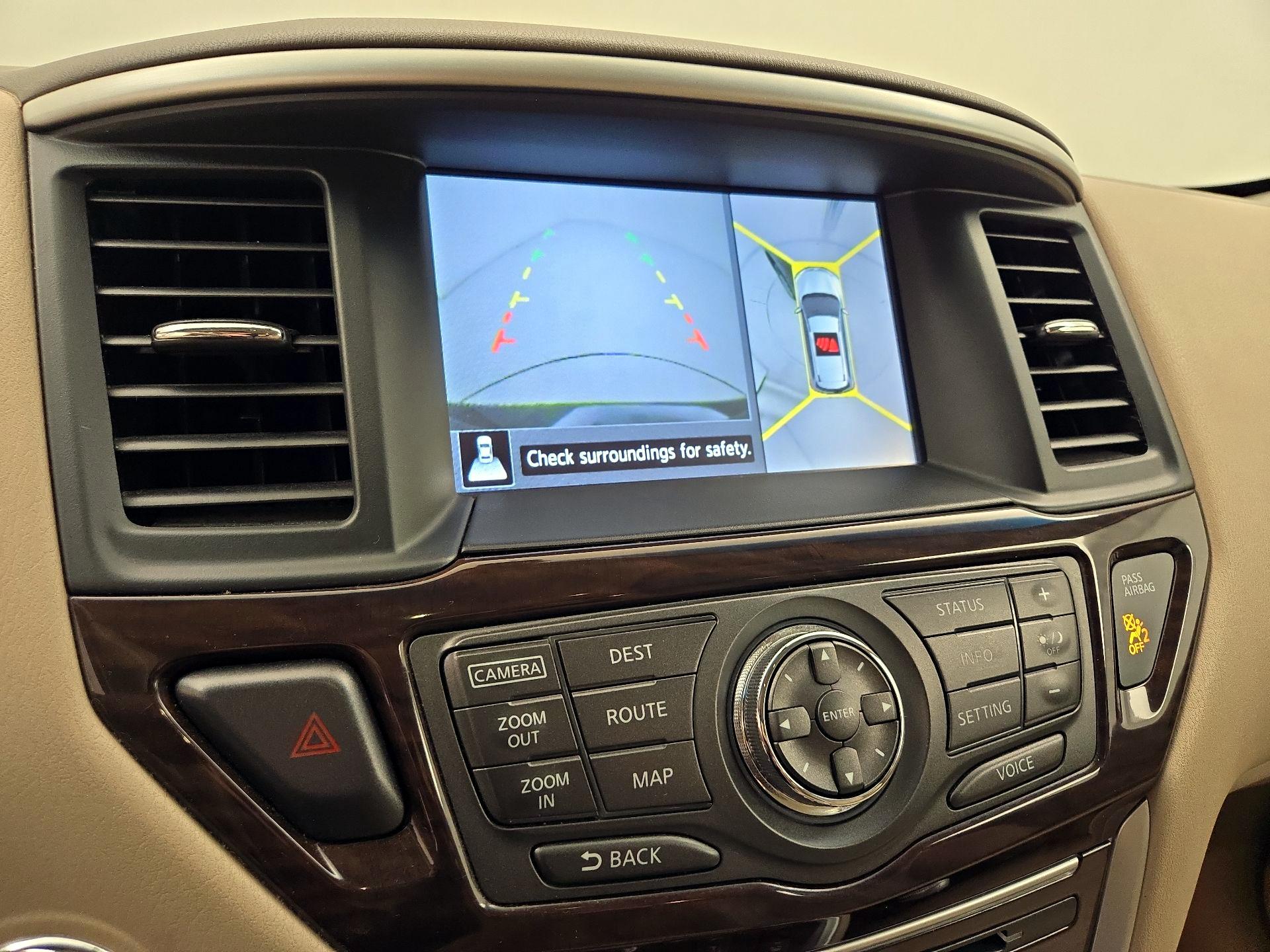 Thumbnail: 2015 Nissan Pathfinder - 15