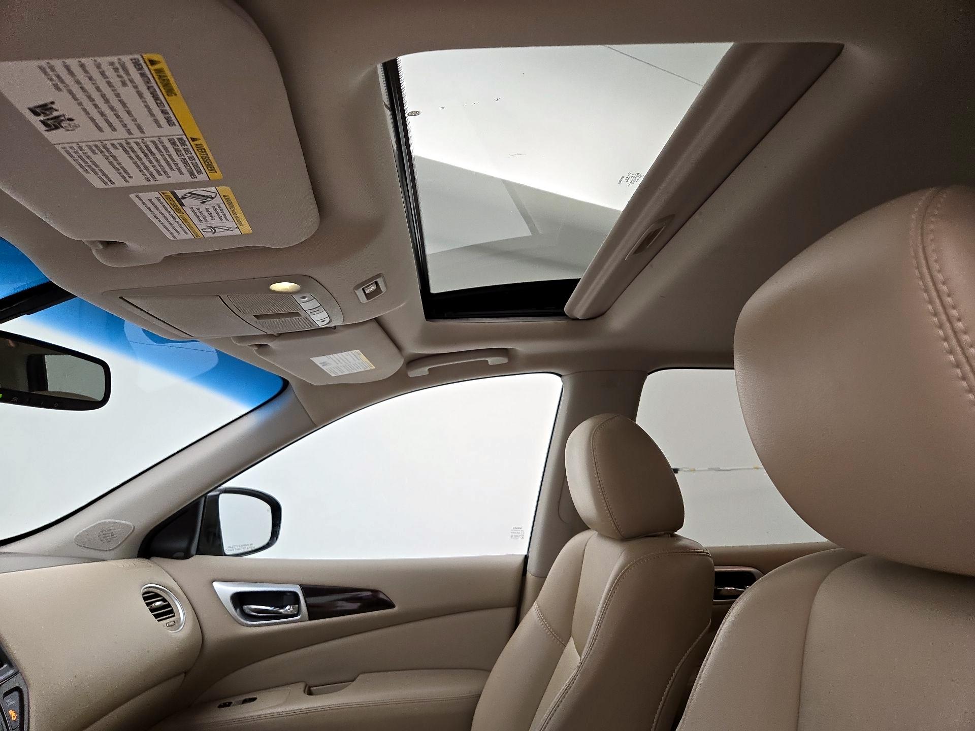 Thumbnail: 2015 Nissan Pathfinder - 20