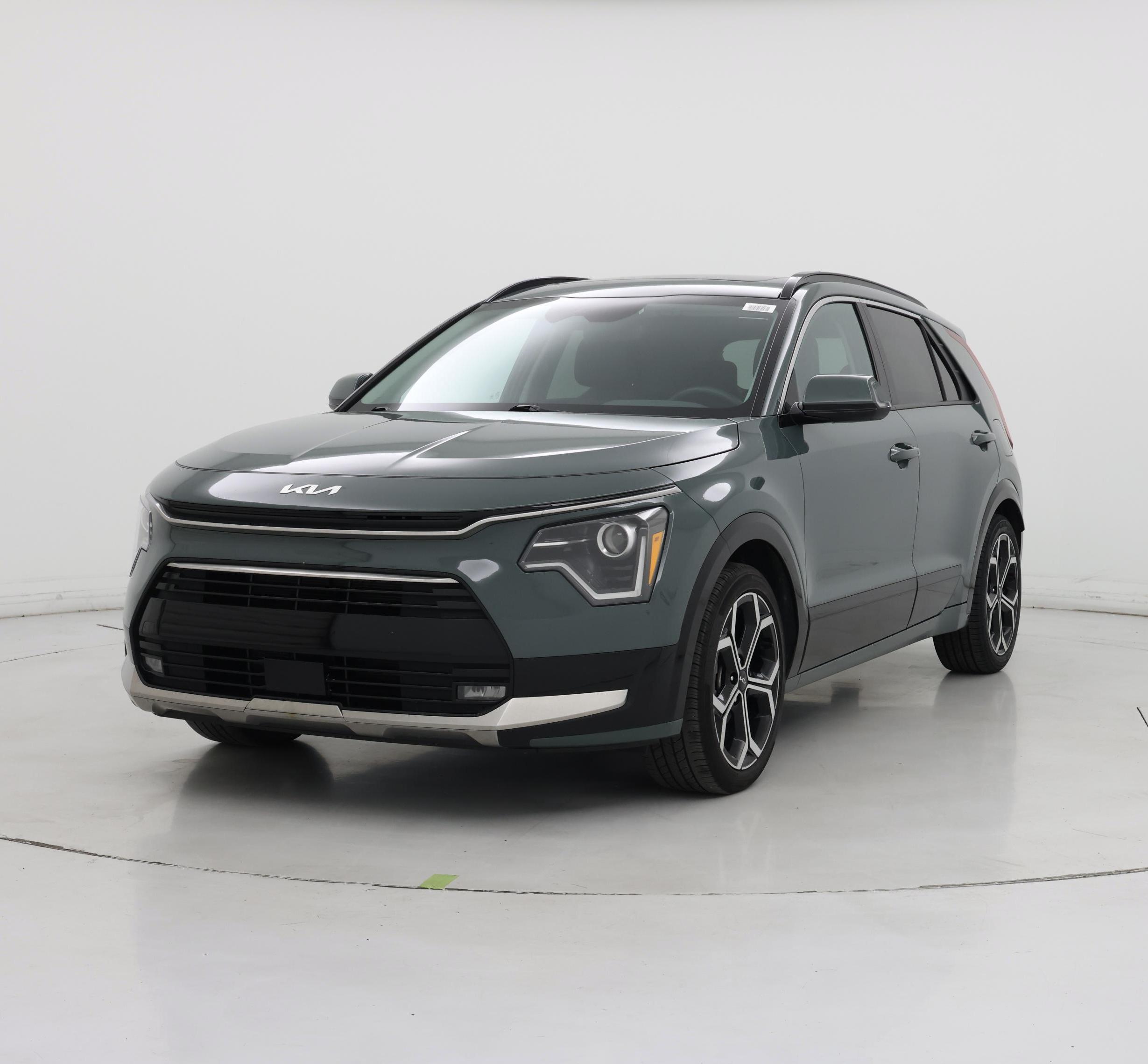 Thumbnail: 2023 Kia Niro - 4