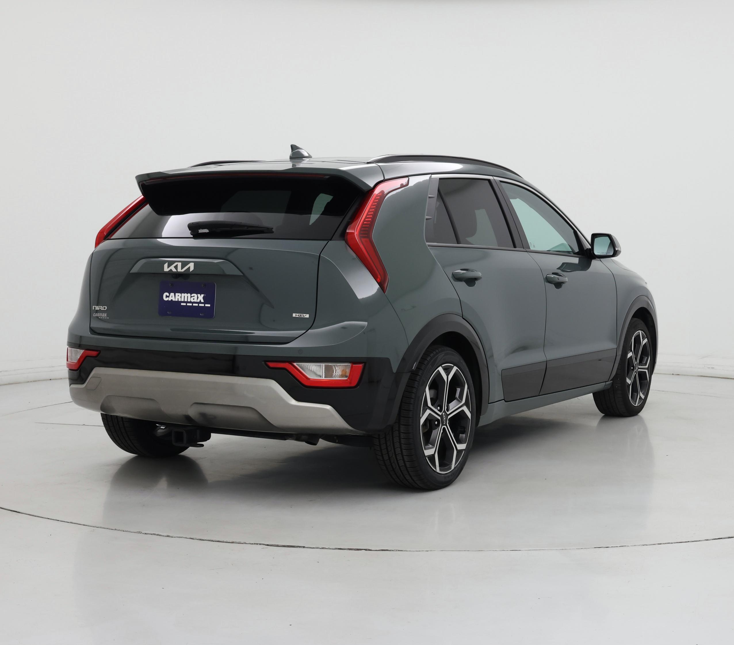 Thumbnail: 2023 Kia Niro - 8