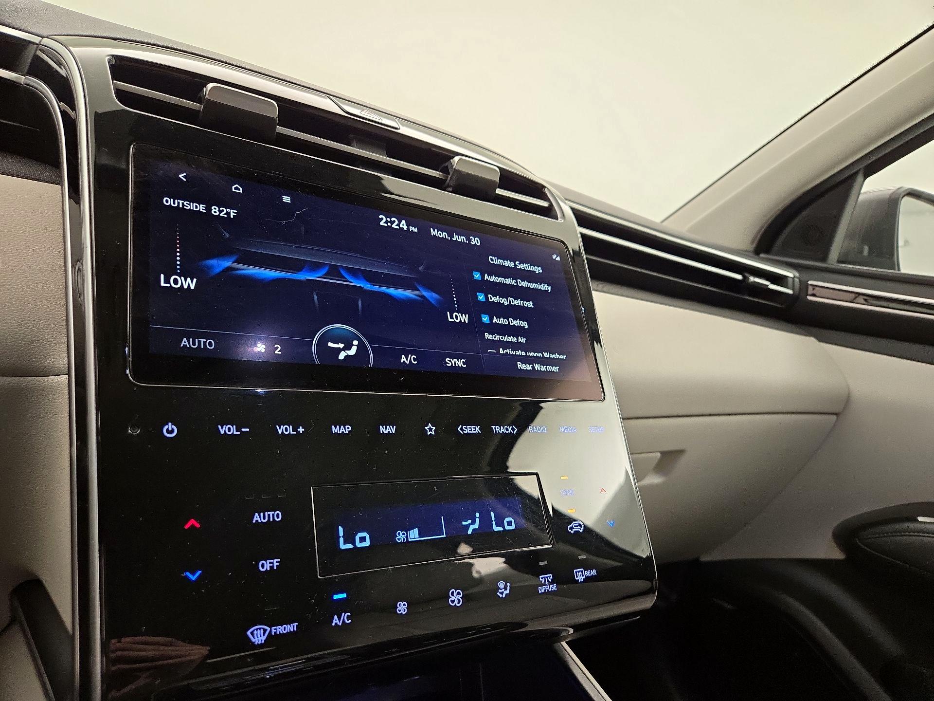 Thumbnail: 2022 Hyundai Tucson - 17