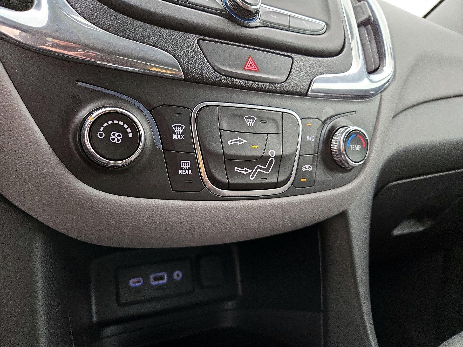Thumbnail: 2020 Chevrolet Equinox - 16