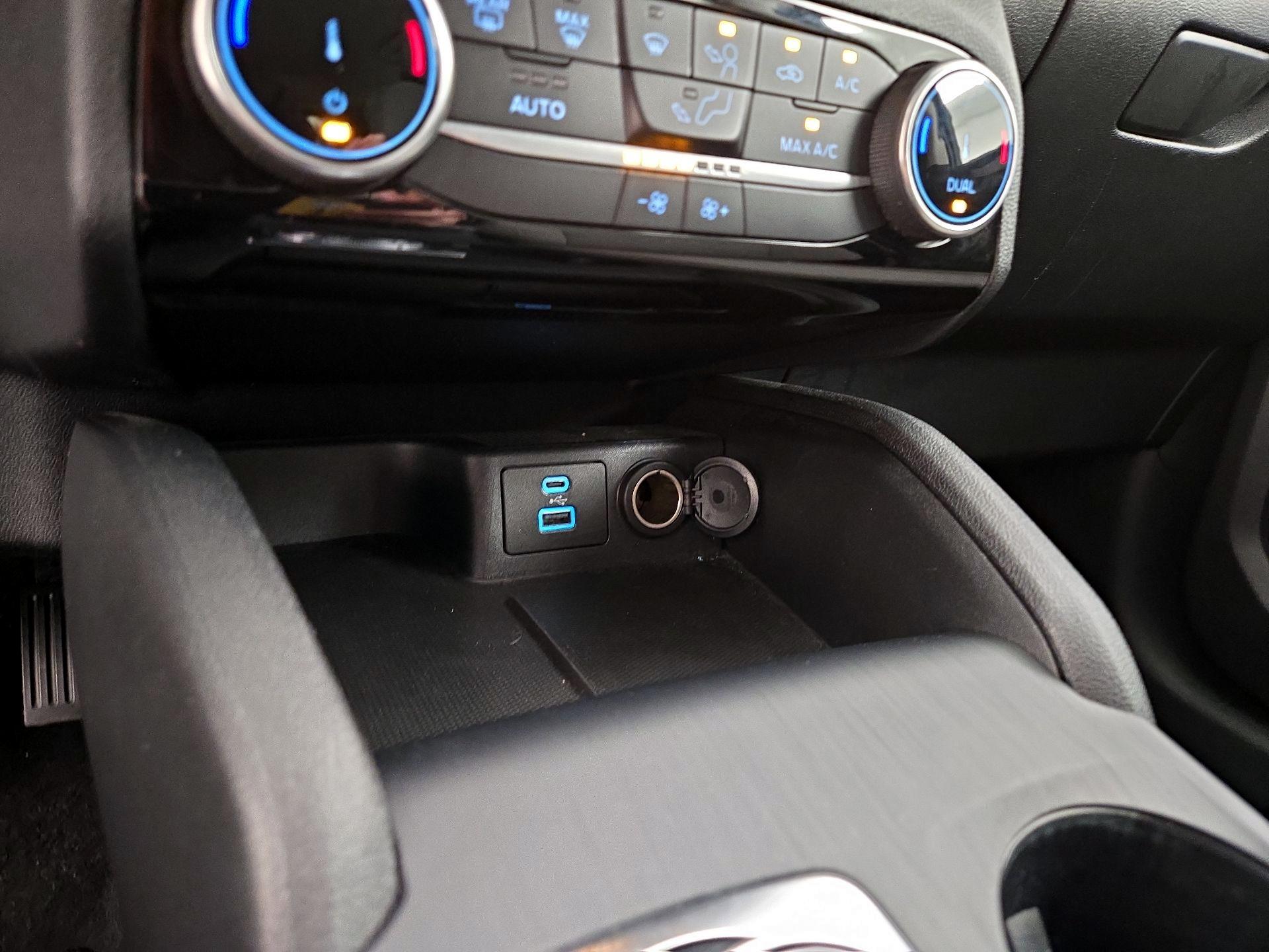 Thumbnail: 2022 Ford Escape - 18