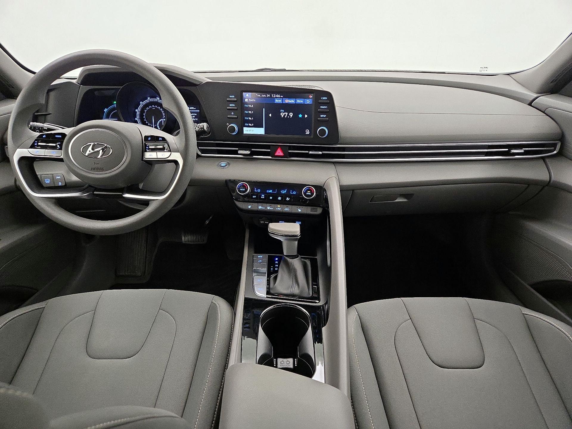 Thumbnail: 2023 Hyundai Elantra - 9