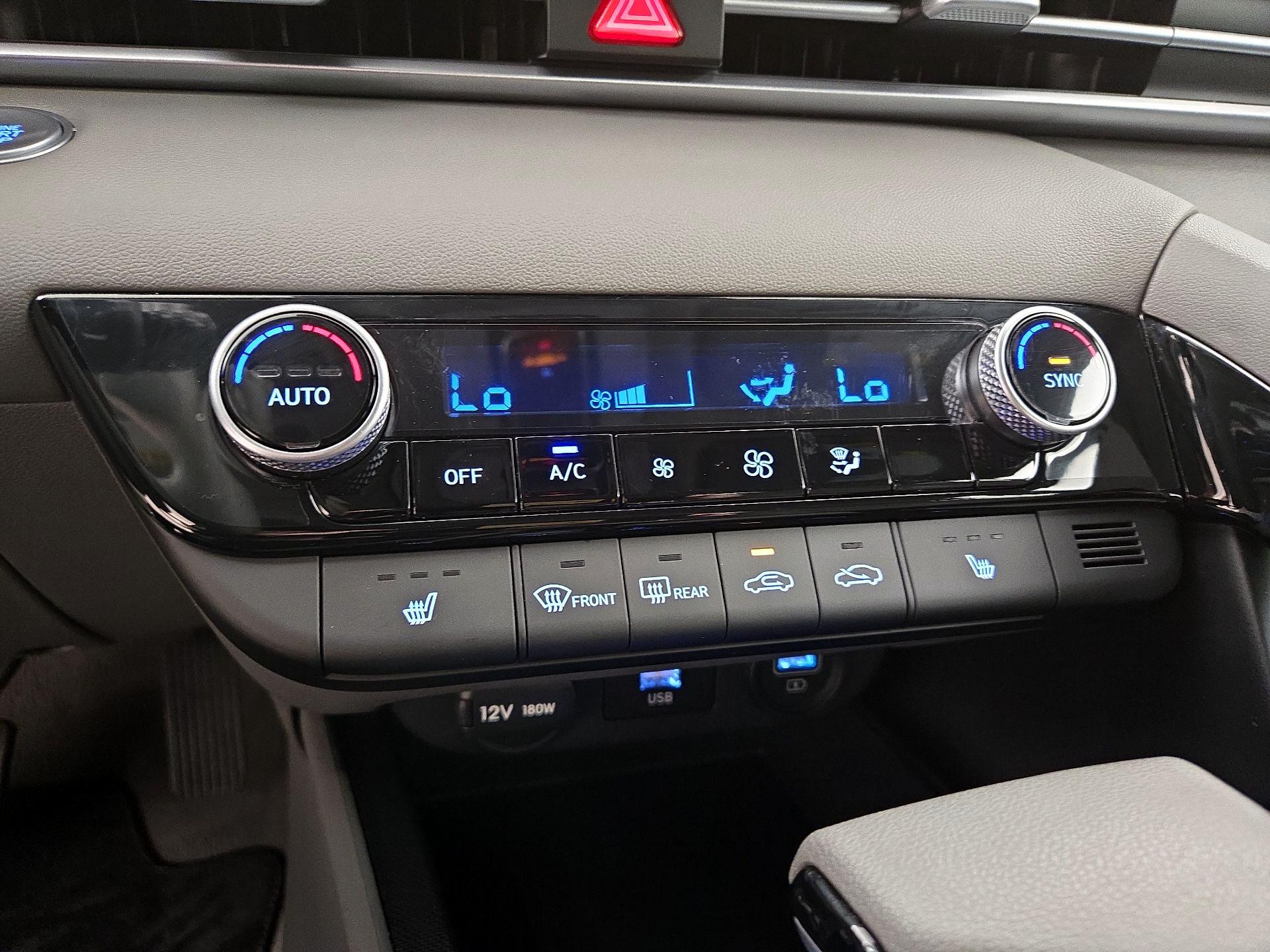 Thumbnail: 2023 Hyundai Elantra - 16
