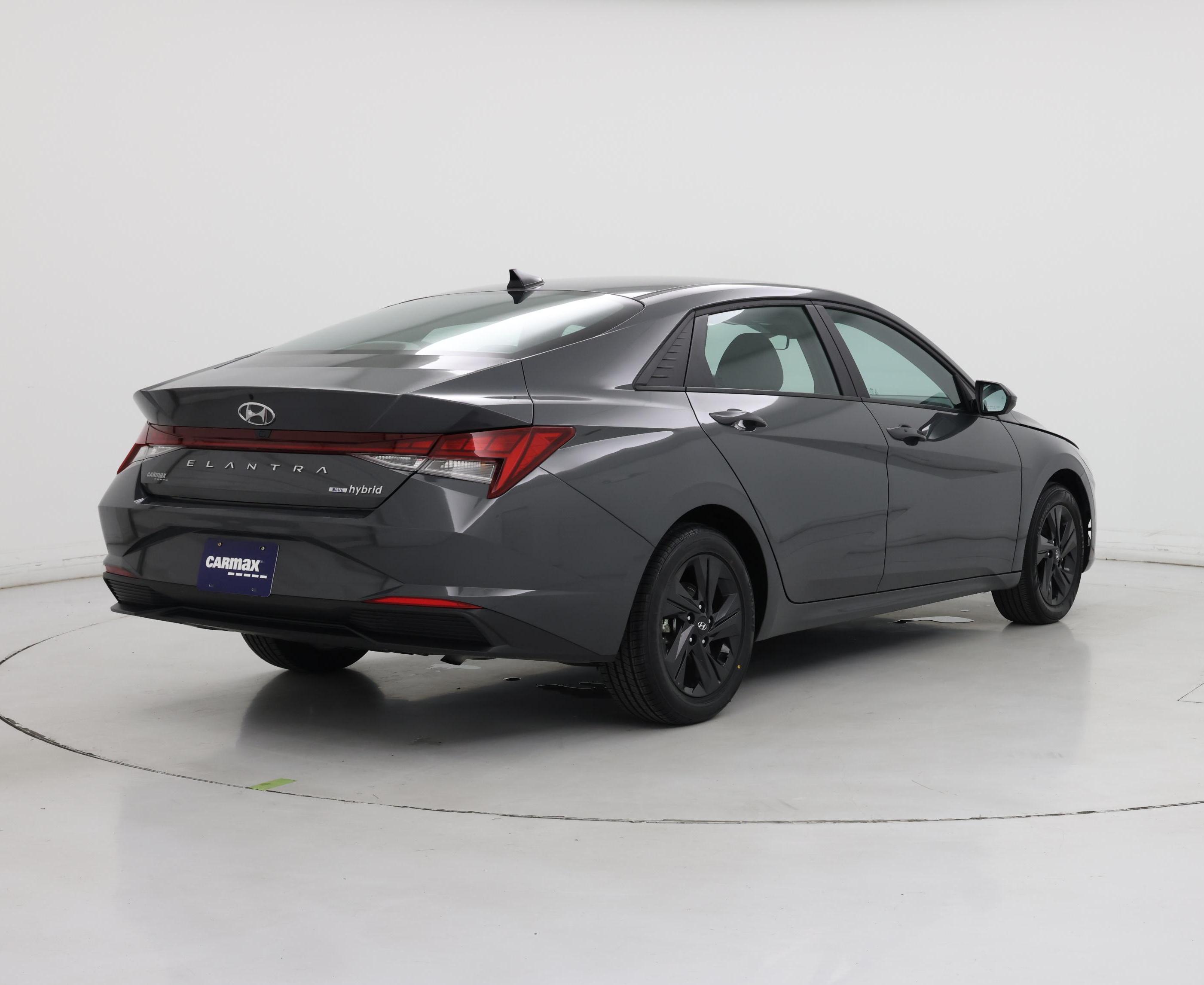 Thumbnail: 2023 Hyundai Elantra - 8