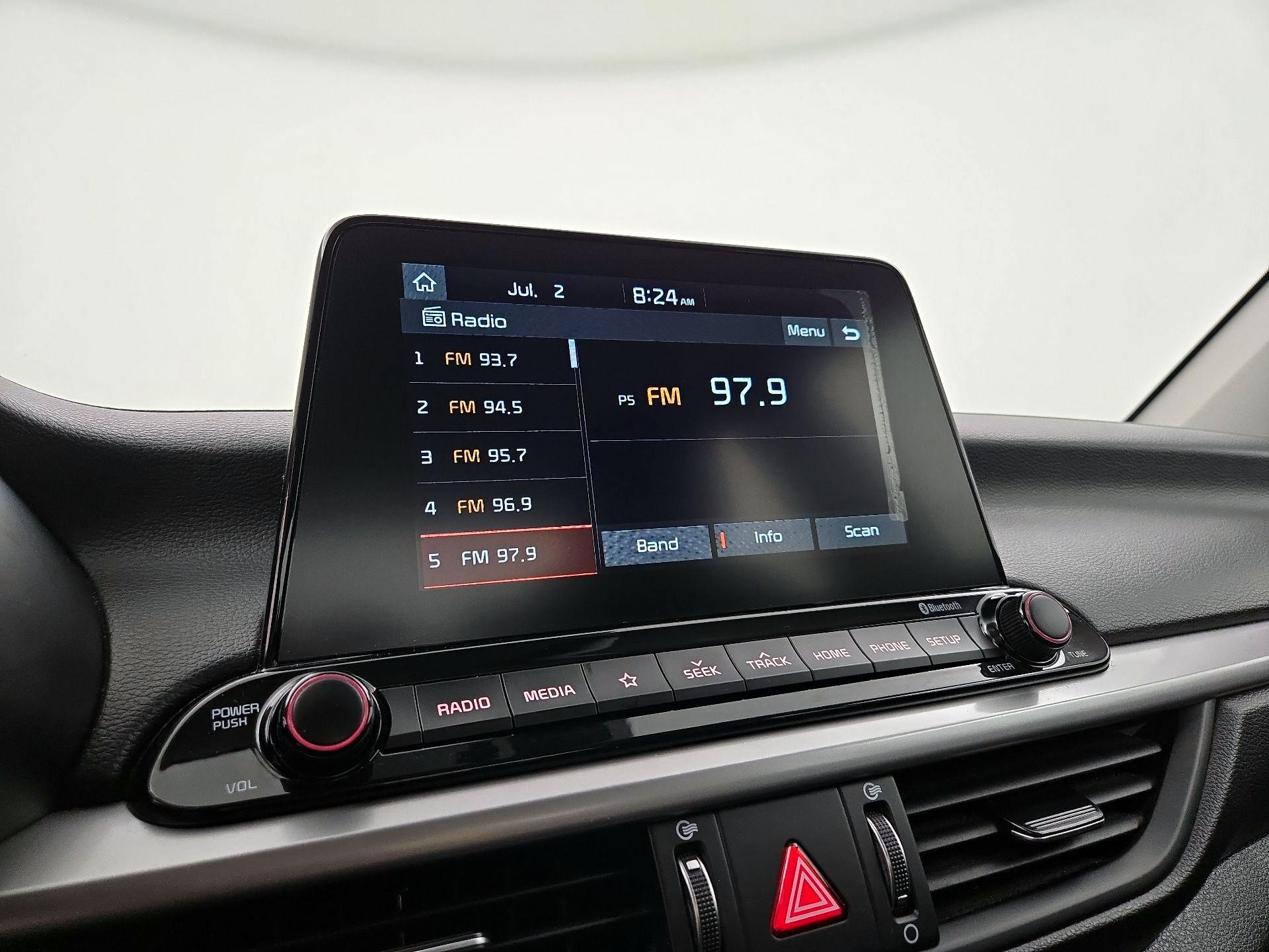 Thumbnail: 2021 Kia Forte - 15