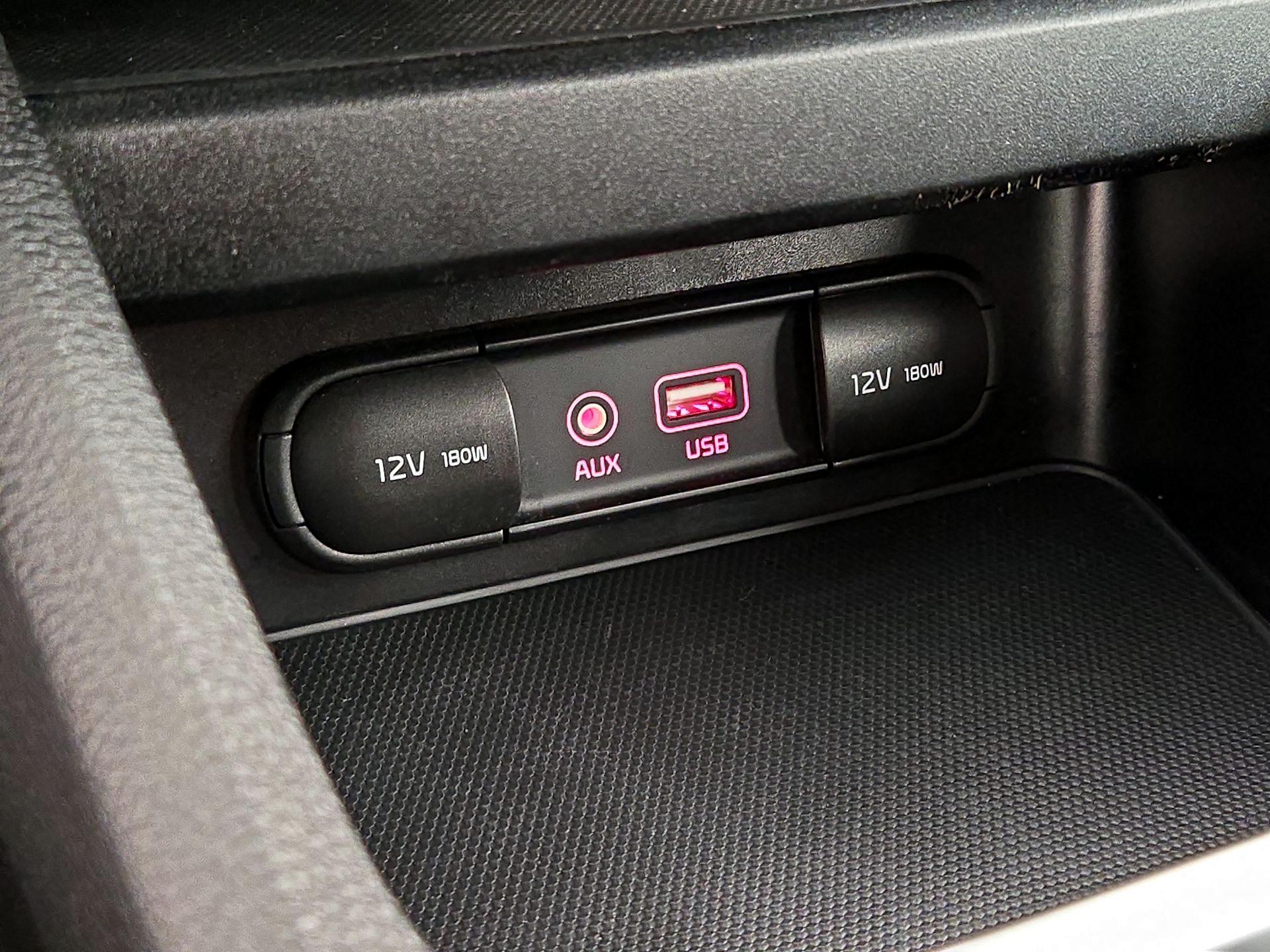 Thumbnail: 2021 Kia Forte - 18