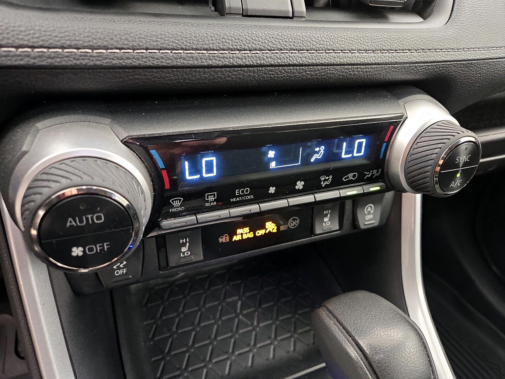 Thumbnail: 2024 Toyota RAV4 - 16