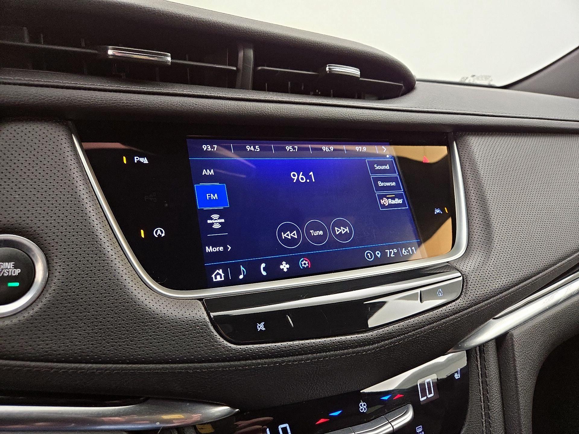 Thumbnail: 2023 Cadillac XT6 - 15
