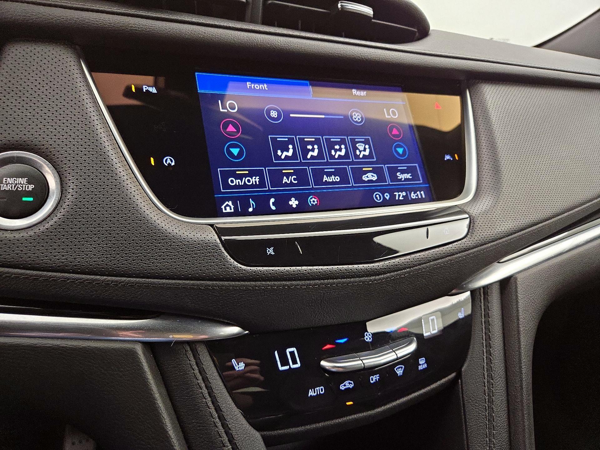 Thumbnail: 2023 Cadillac XT6 - 16
