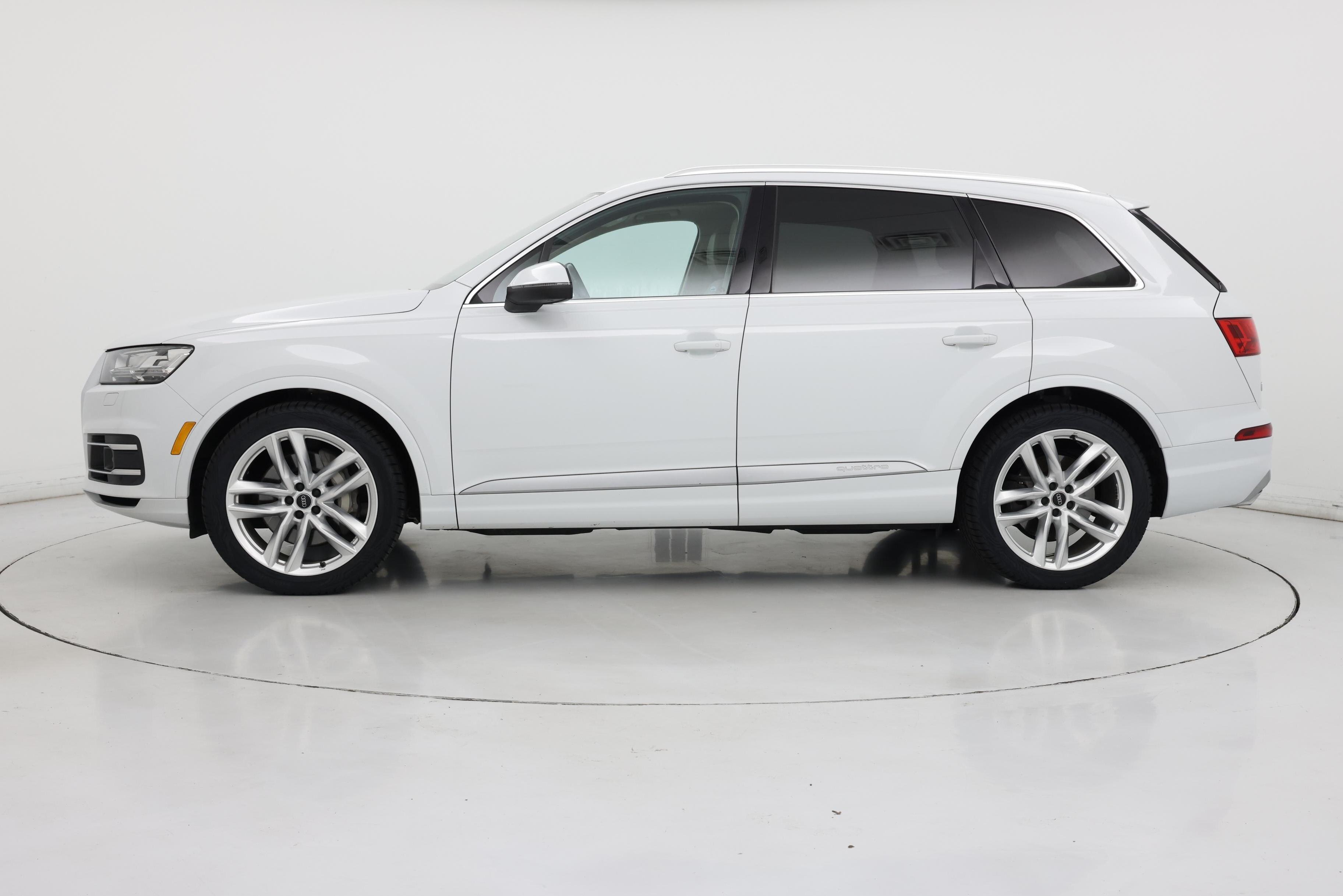 Thumbnail: 2017 Audi Q7 - 3