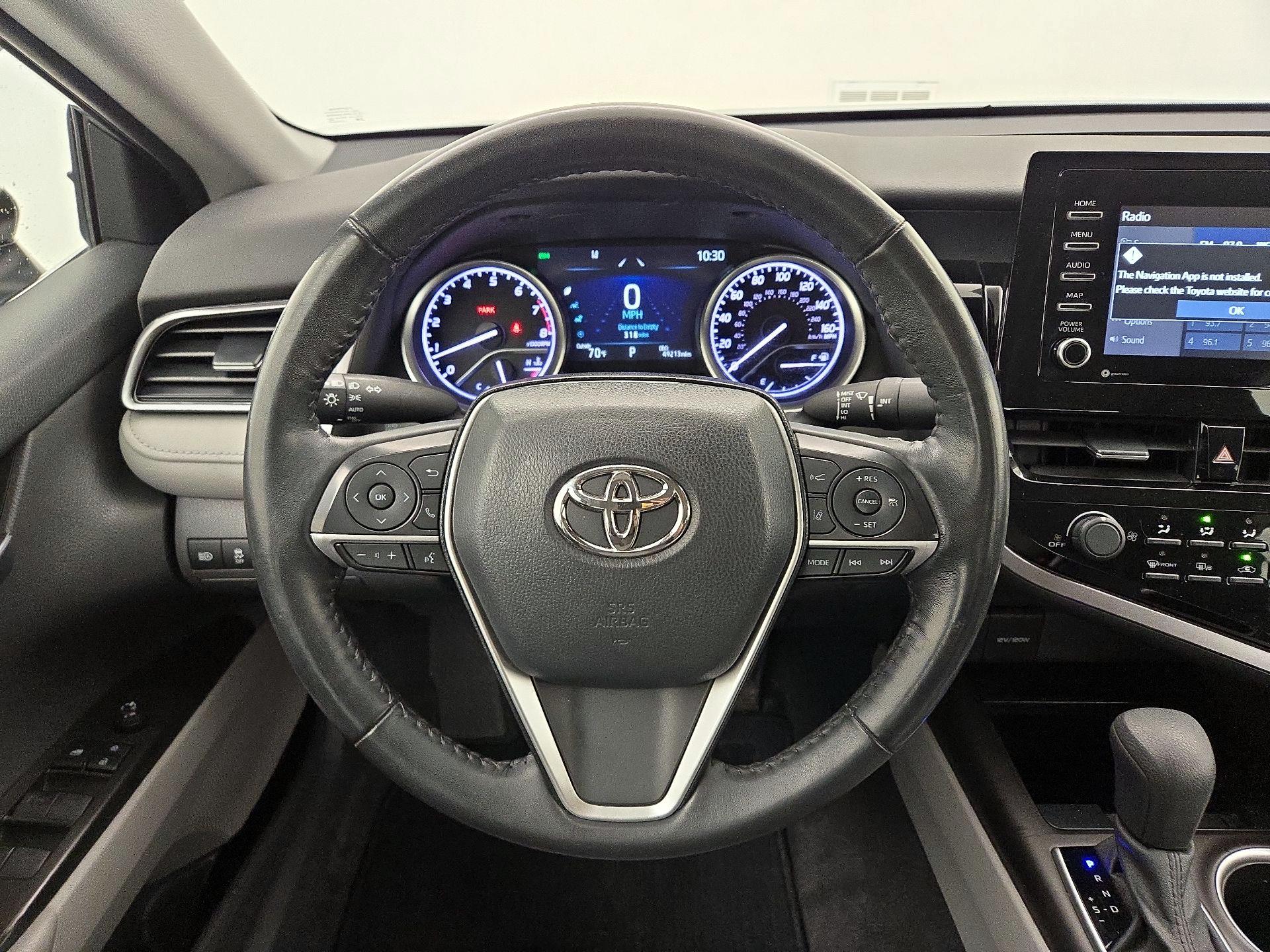 Thumbnail: 2021 Toyota Camry - 10