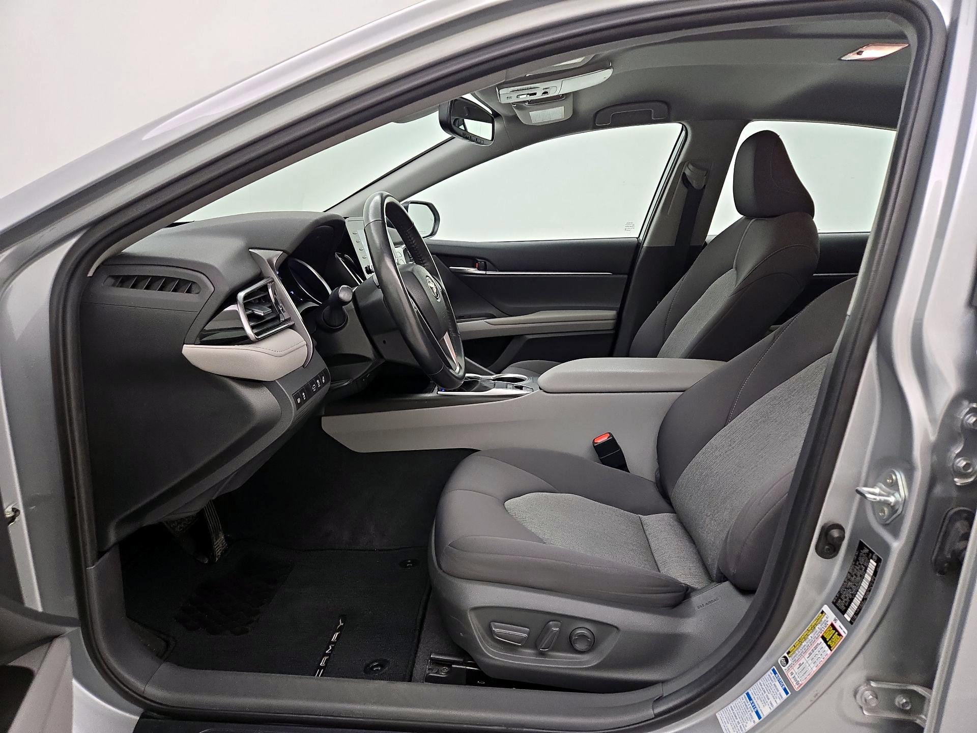 Thumbnail: 2021 Toyota Camry - 11