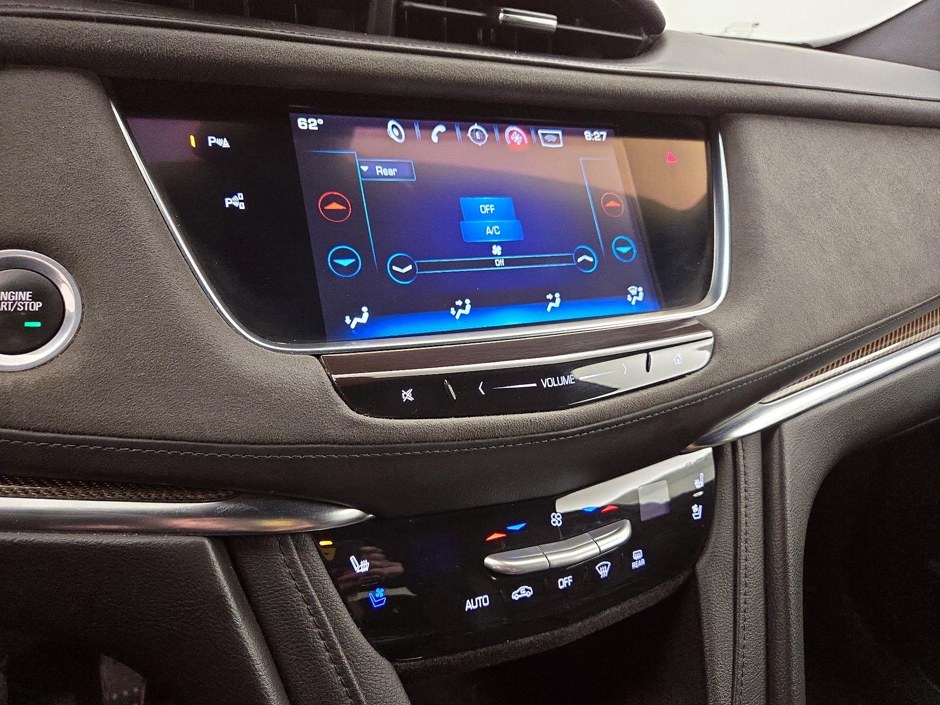 Thumbnail: 2017 Cadillac XT5 - 17