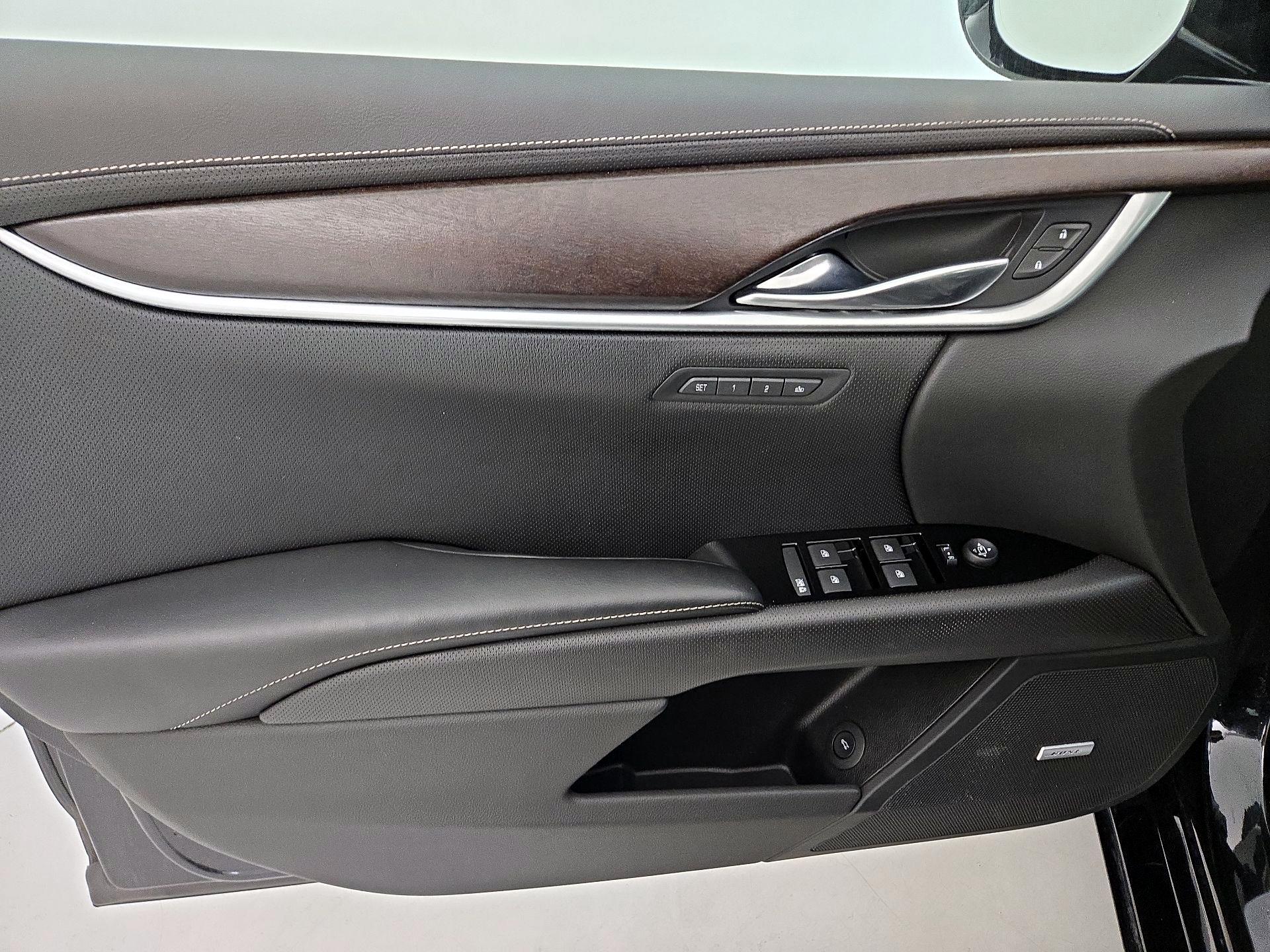 Thumbnail: 2018 Cadillac XTS - 12