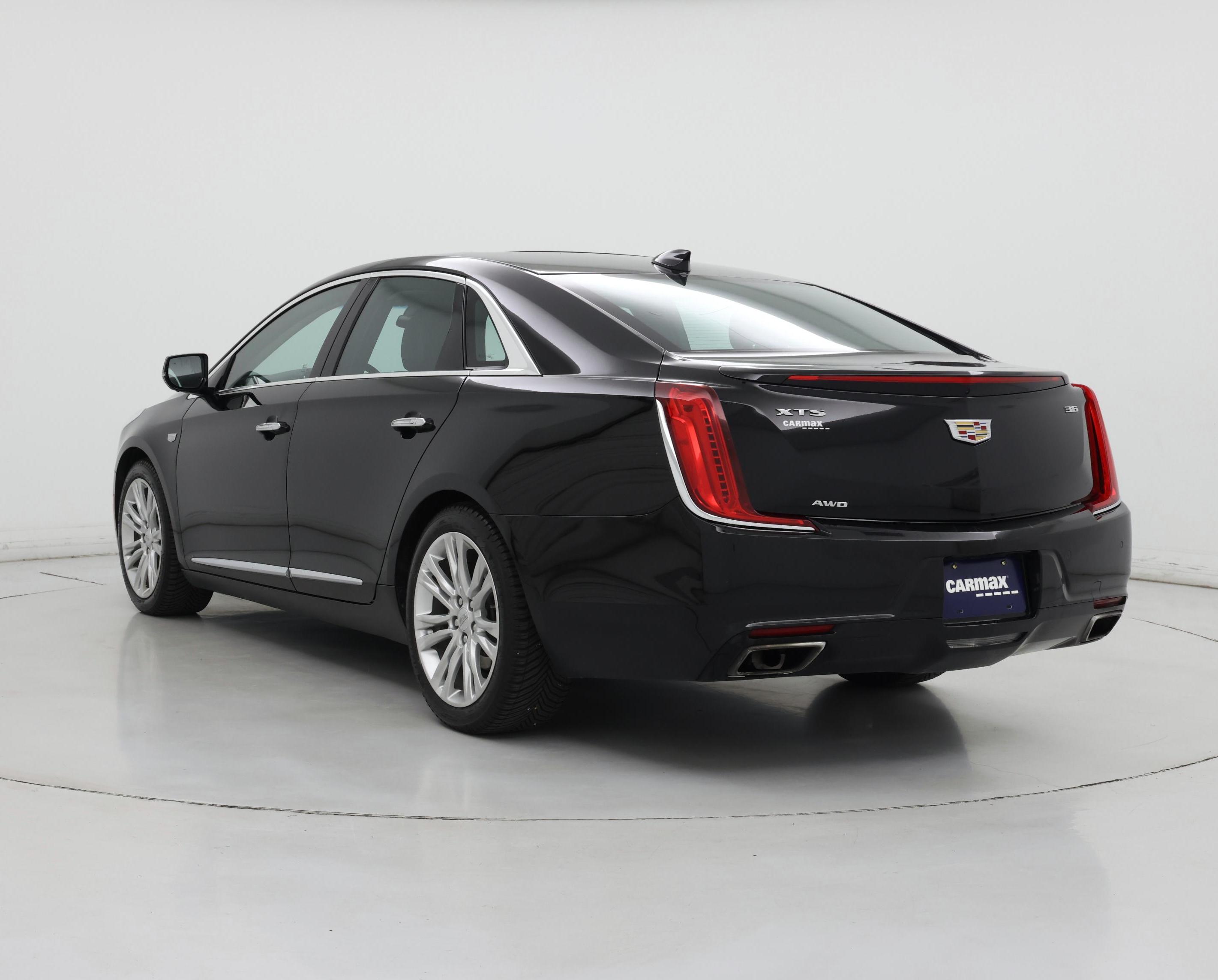 Thumbnail: 2018 Cadillac XTS - 2
