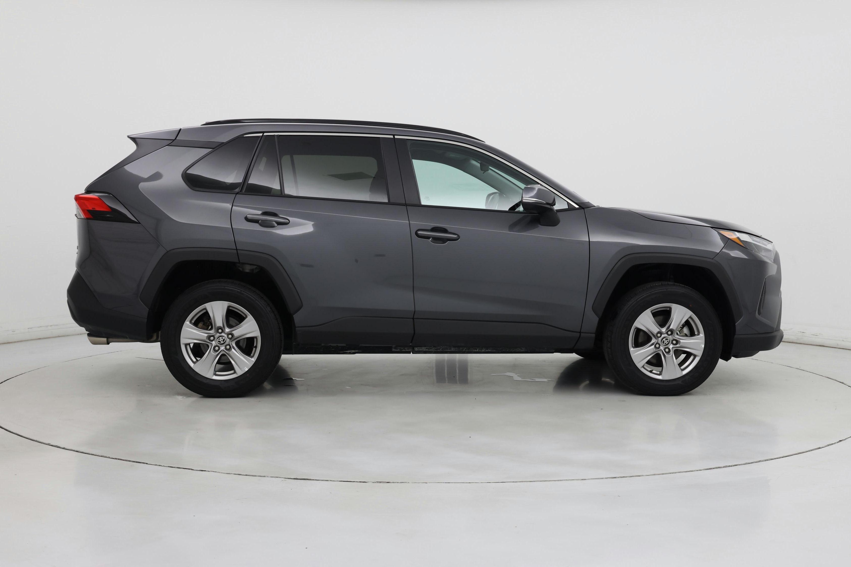 Thumbnail: 2022 Toyota RAV4 - 7