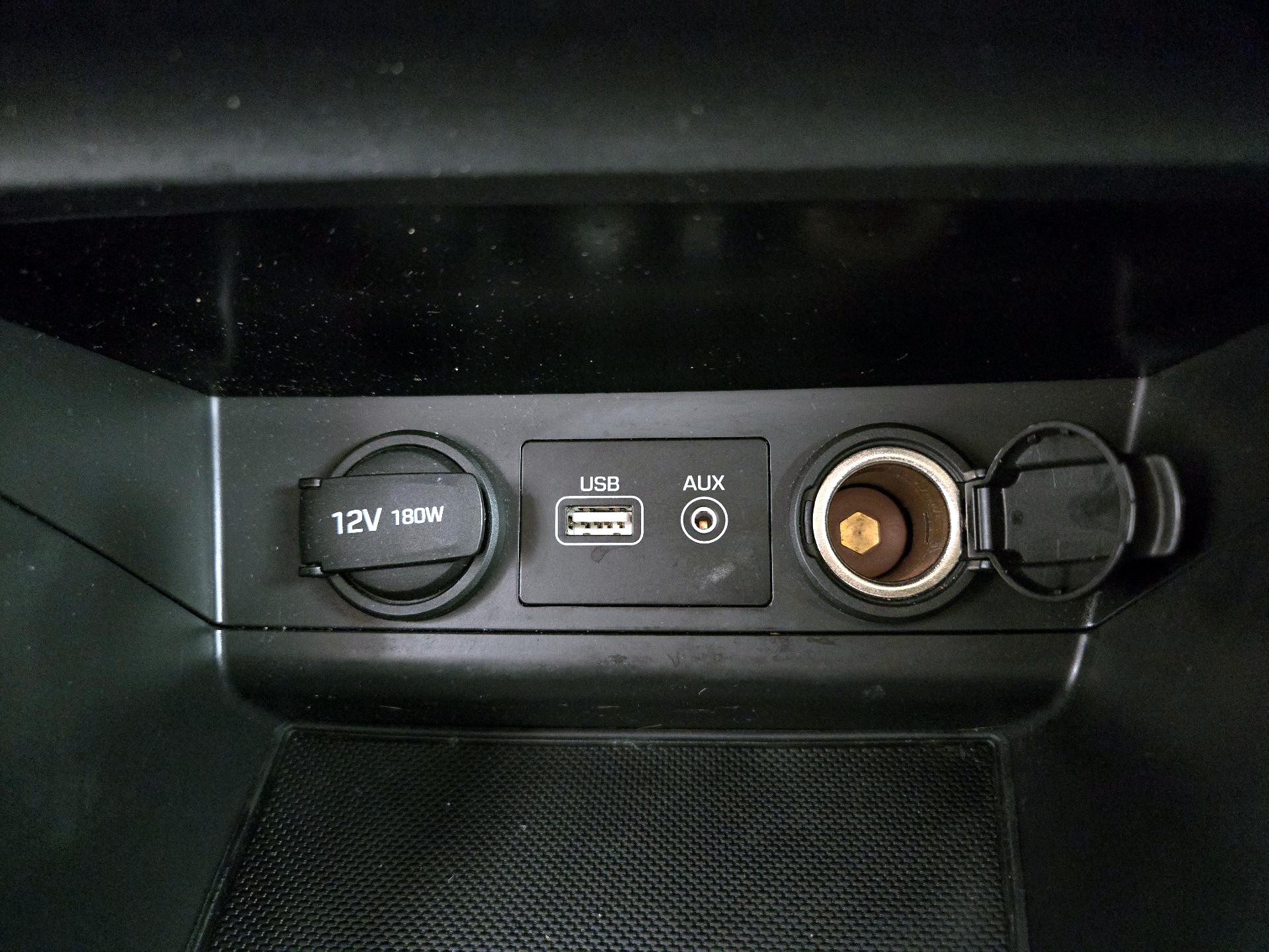 Thumbnail: 2015 Hyundai Sonata - 18