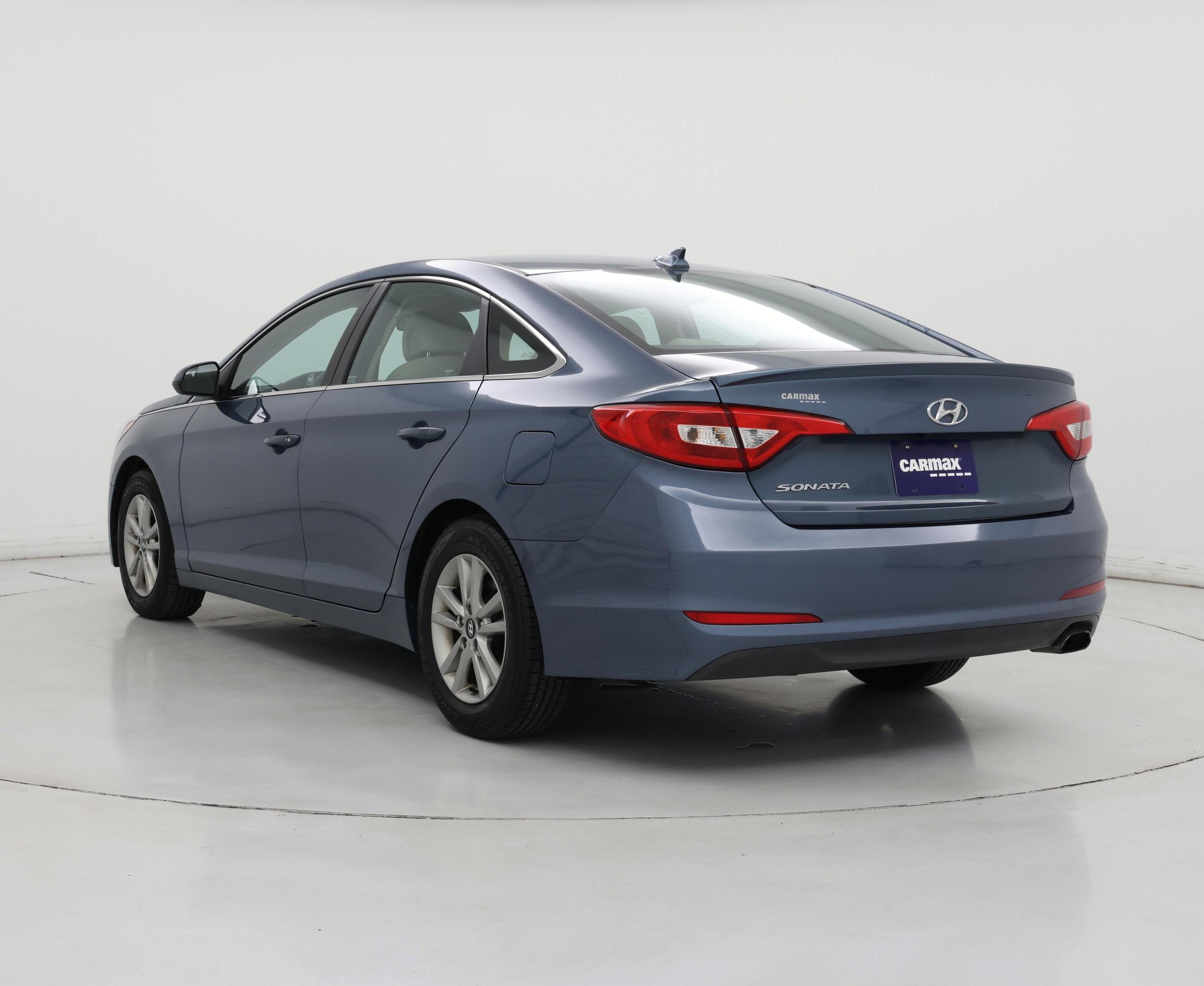 Thumbnail: 2015 Hyundai Sonata - 2