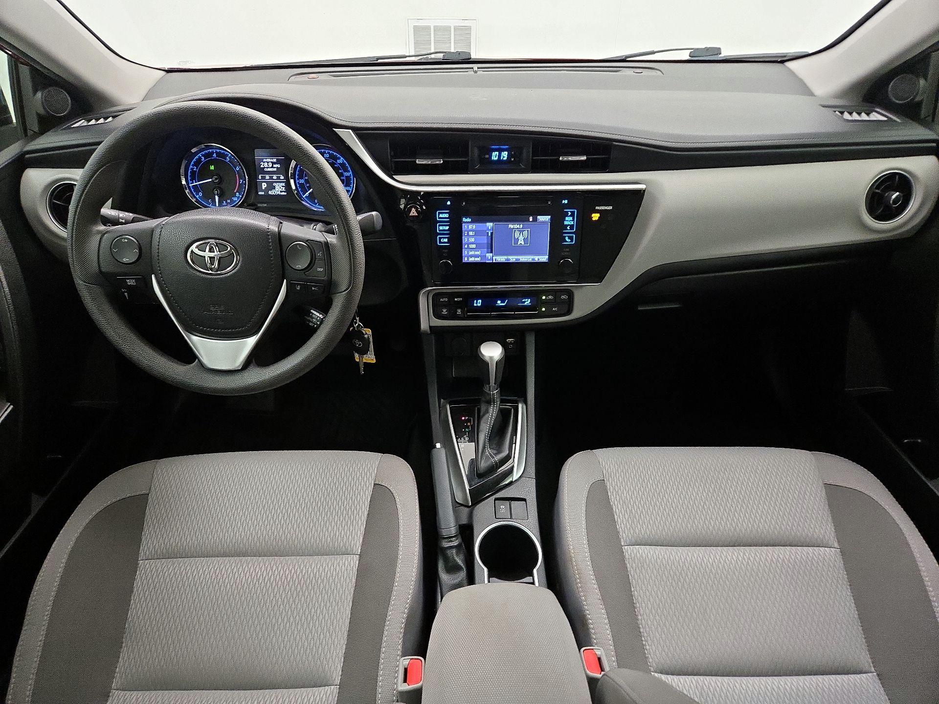 Thumbnail: 2017 Toyota Corolla - 9