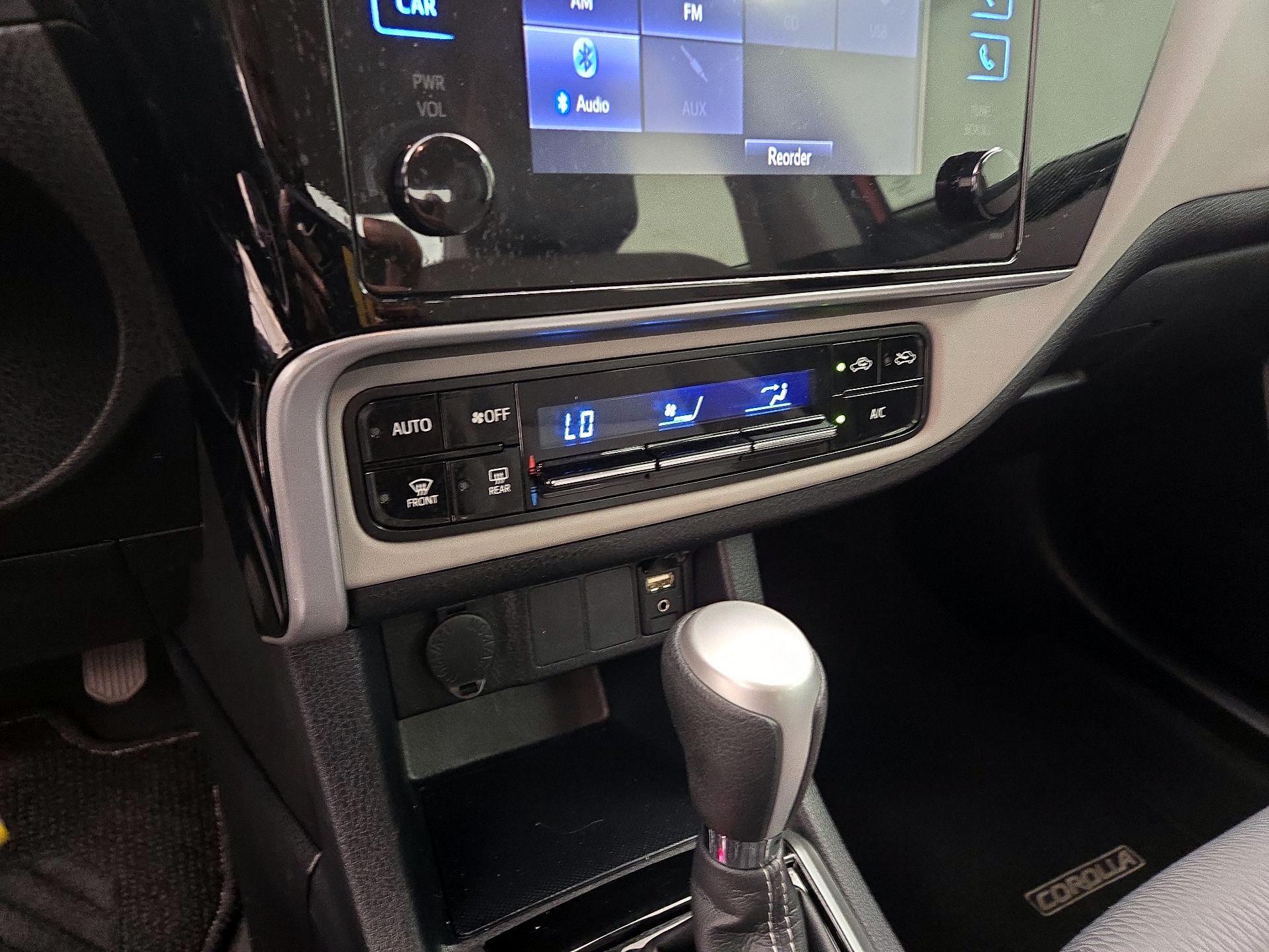 Thumbnail: 2017 Toyota Corolla - 16