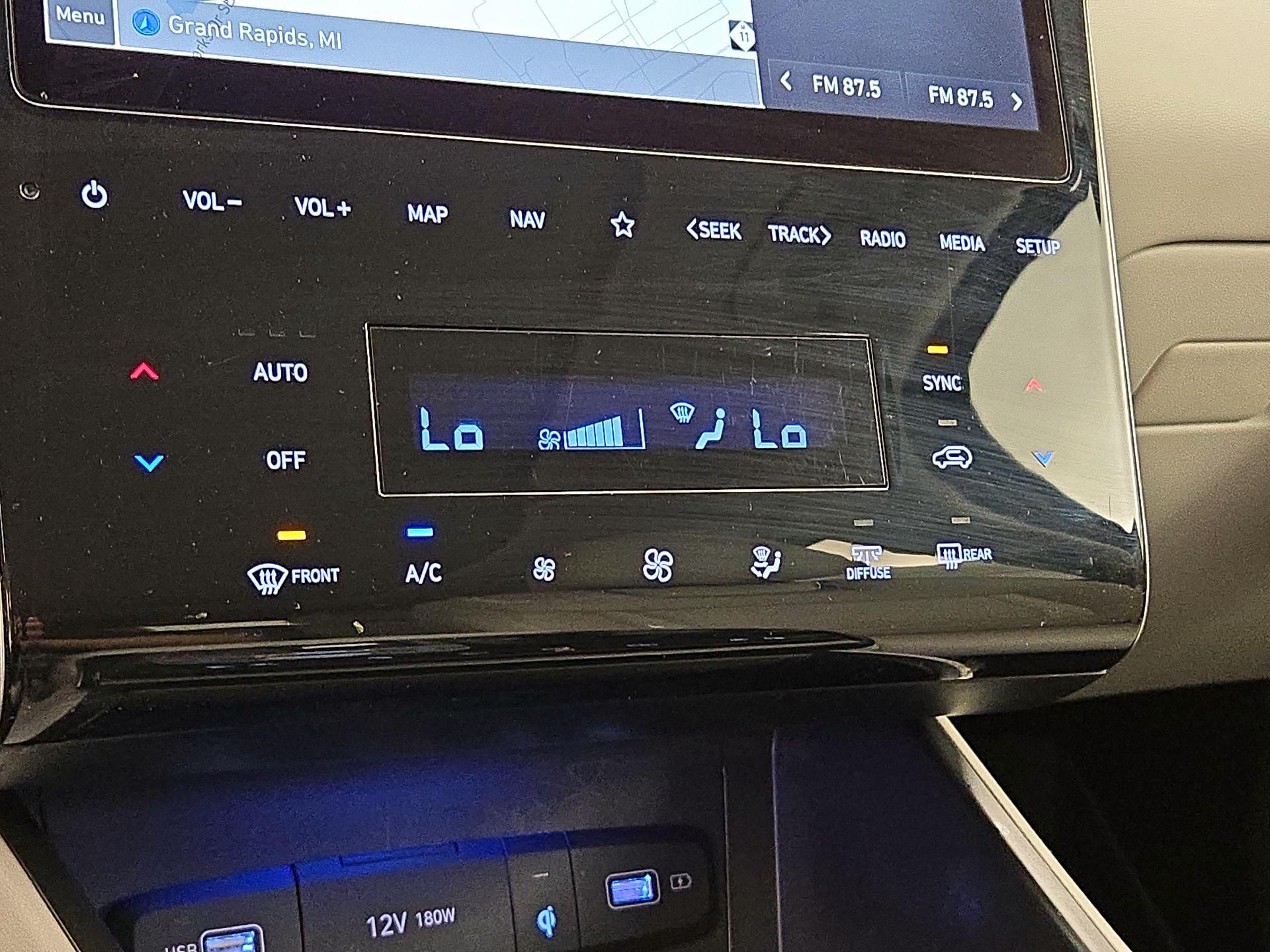 Thumbnail: 2022 Hyundai Tucson - 17