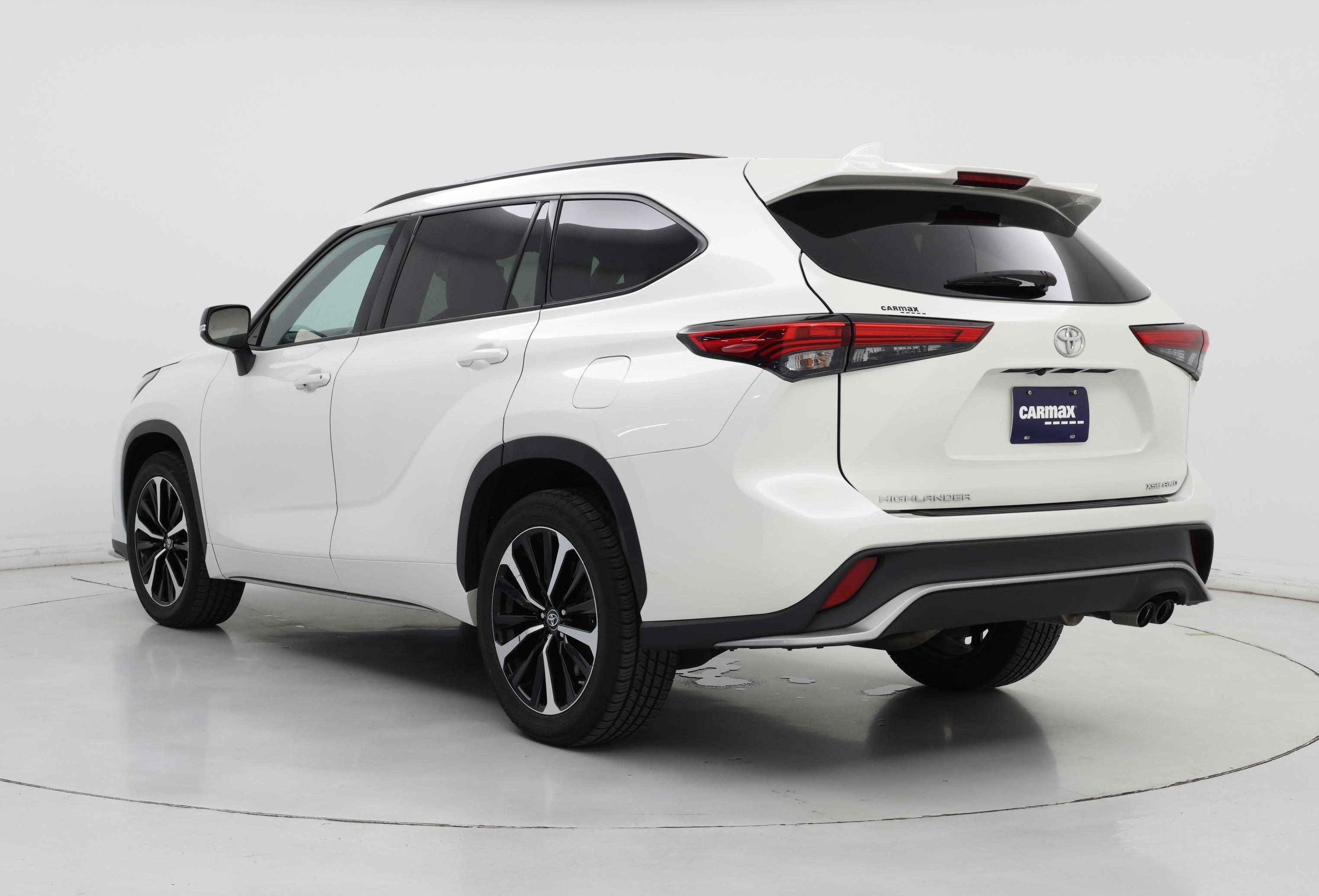 Thumbnail: 2021 Toyota Highlander - 2
