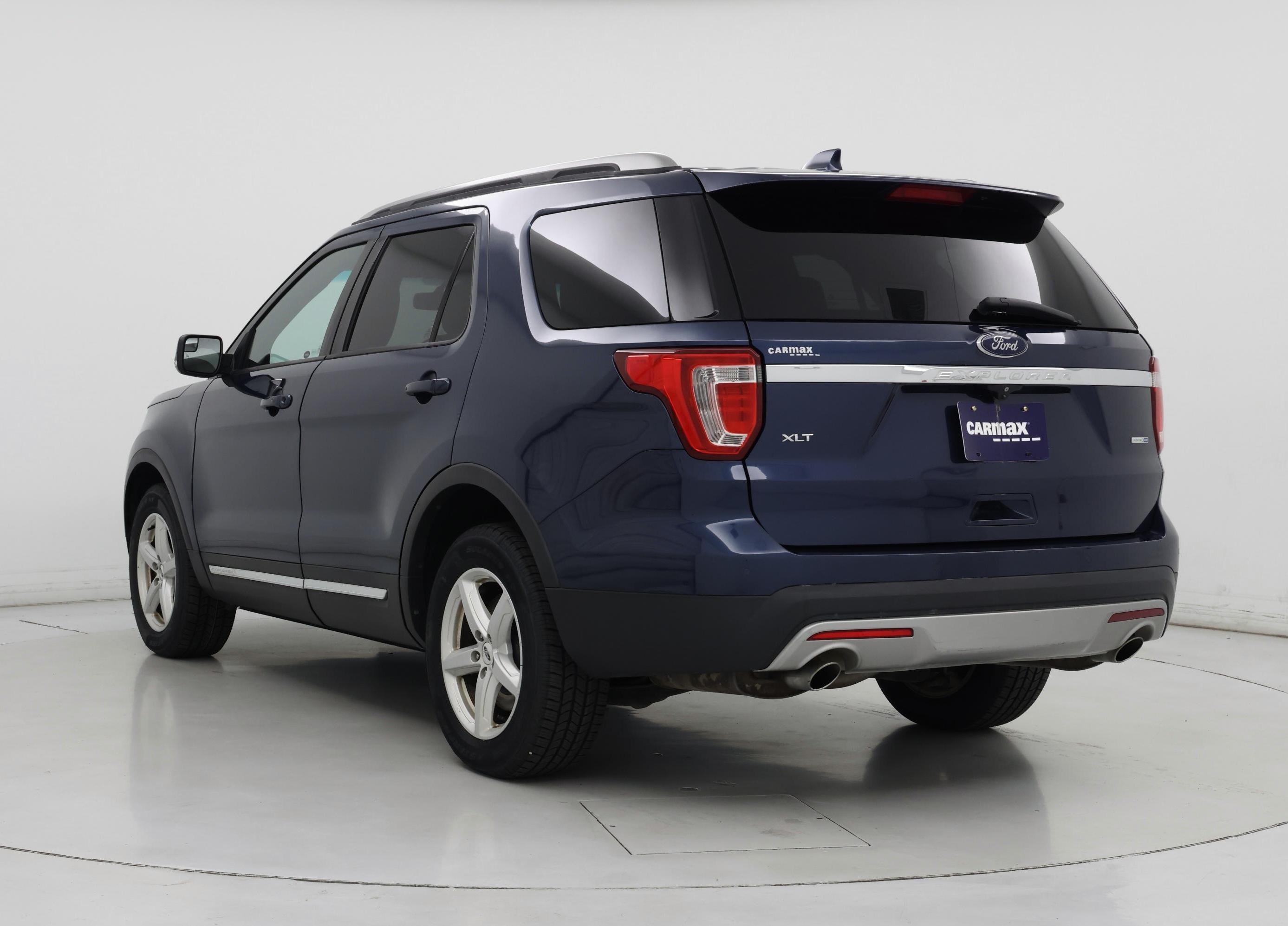 Thumbnail: 2016 Ford Explorer - 2